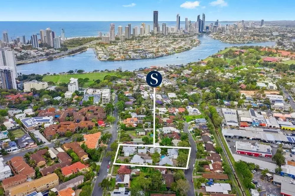 8/28 Chester Terrace, Southport Sold by Queensland Sotheby's International Realty - image 1