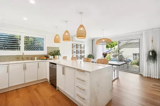 8/28 Chester Terrace, Southport Sold by Queensland Sotheby's International Realty