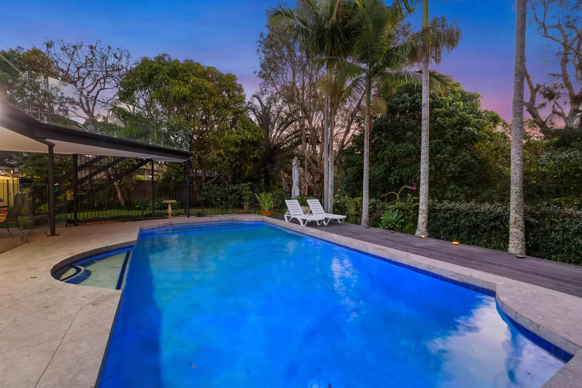 47 The Boulevard, Redland Bay Sold by Queensland Sotheby's International Realty - image 1