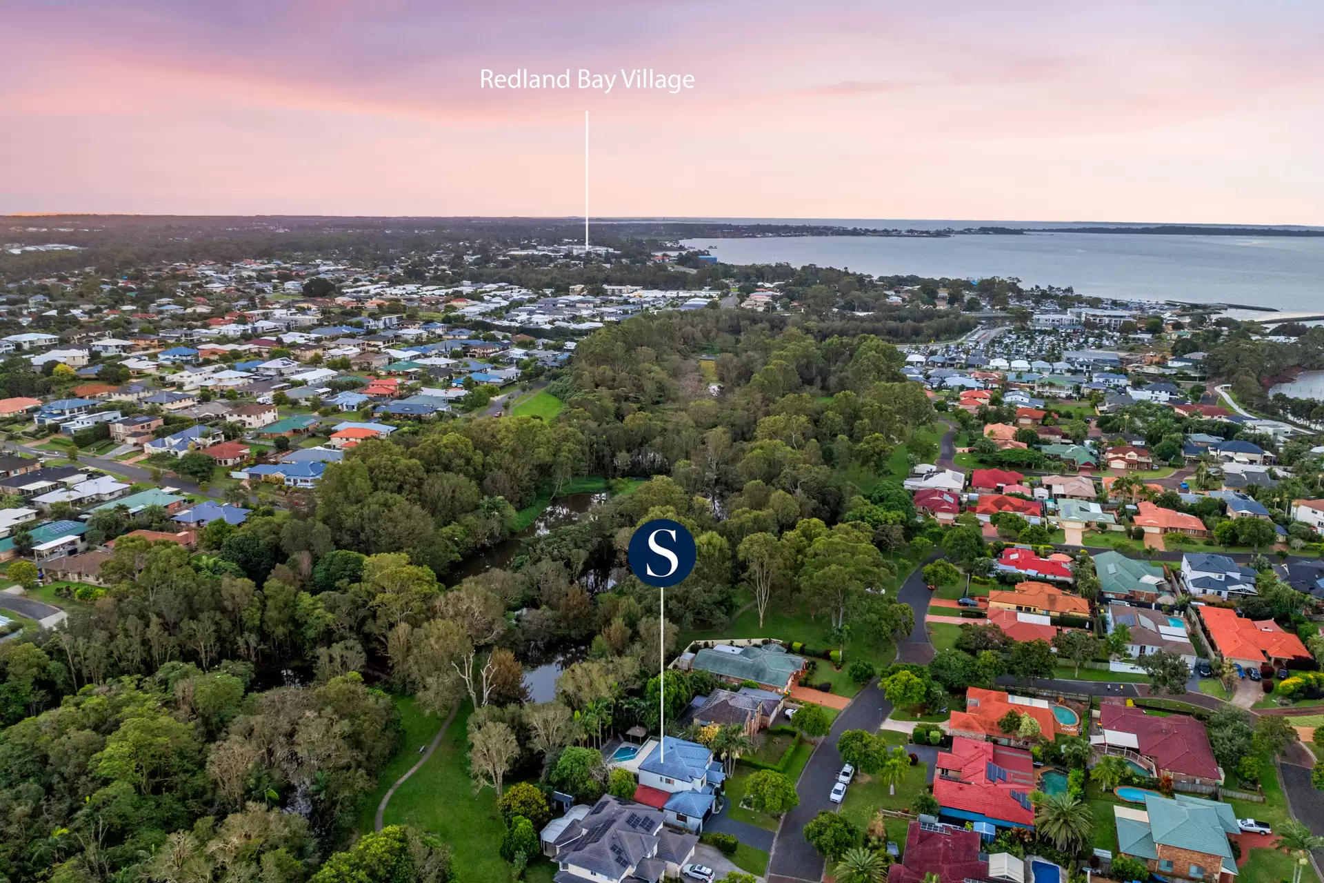 47 The Boulevard, Redland Bay Sold by Queensland Sotheby's International Realty - image 1