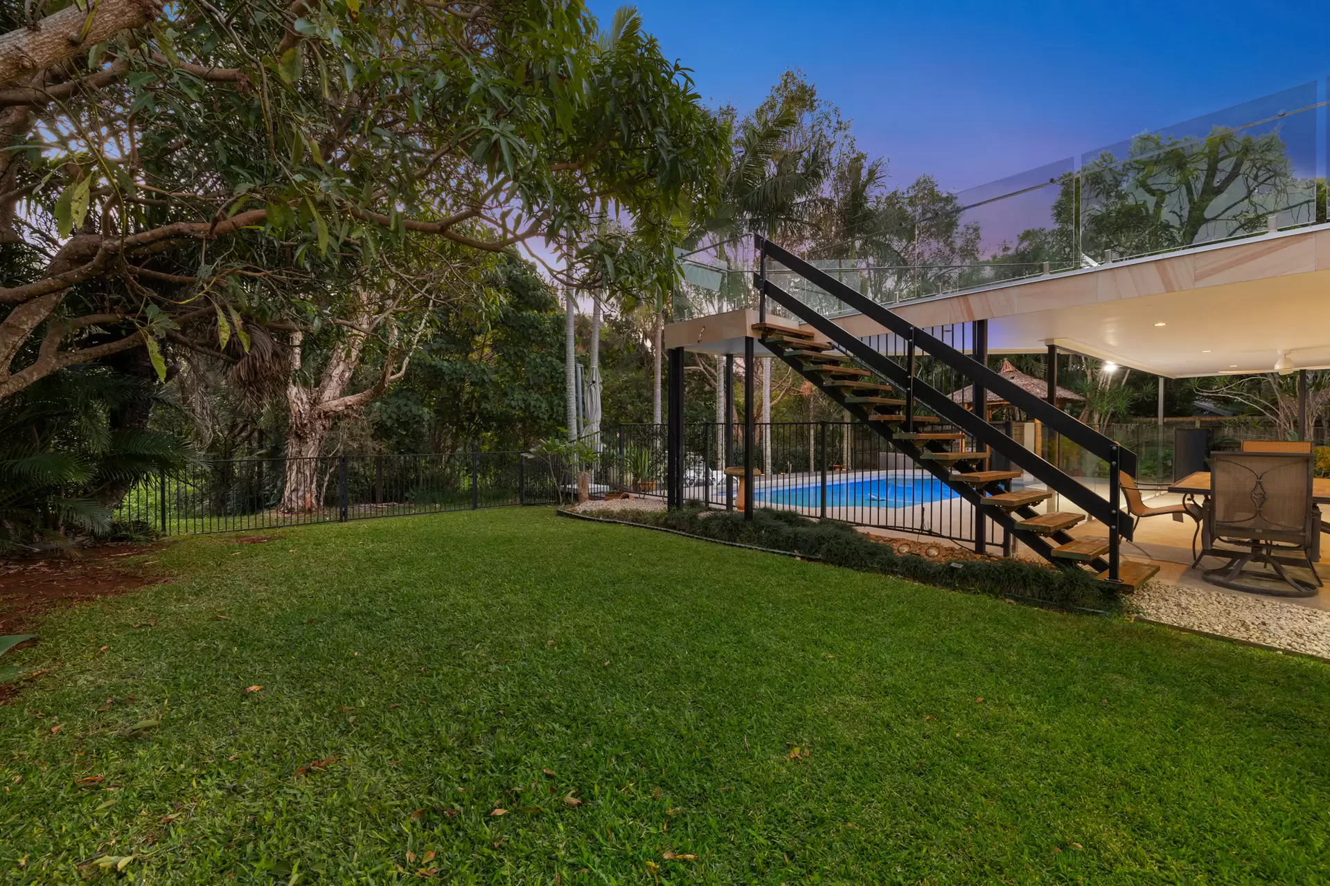 47 The Boulevard, Redland Bay Sold by Queensland Sotheby's International Realty - image 1