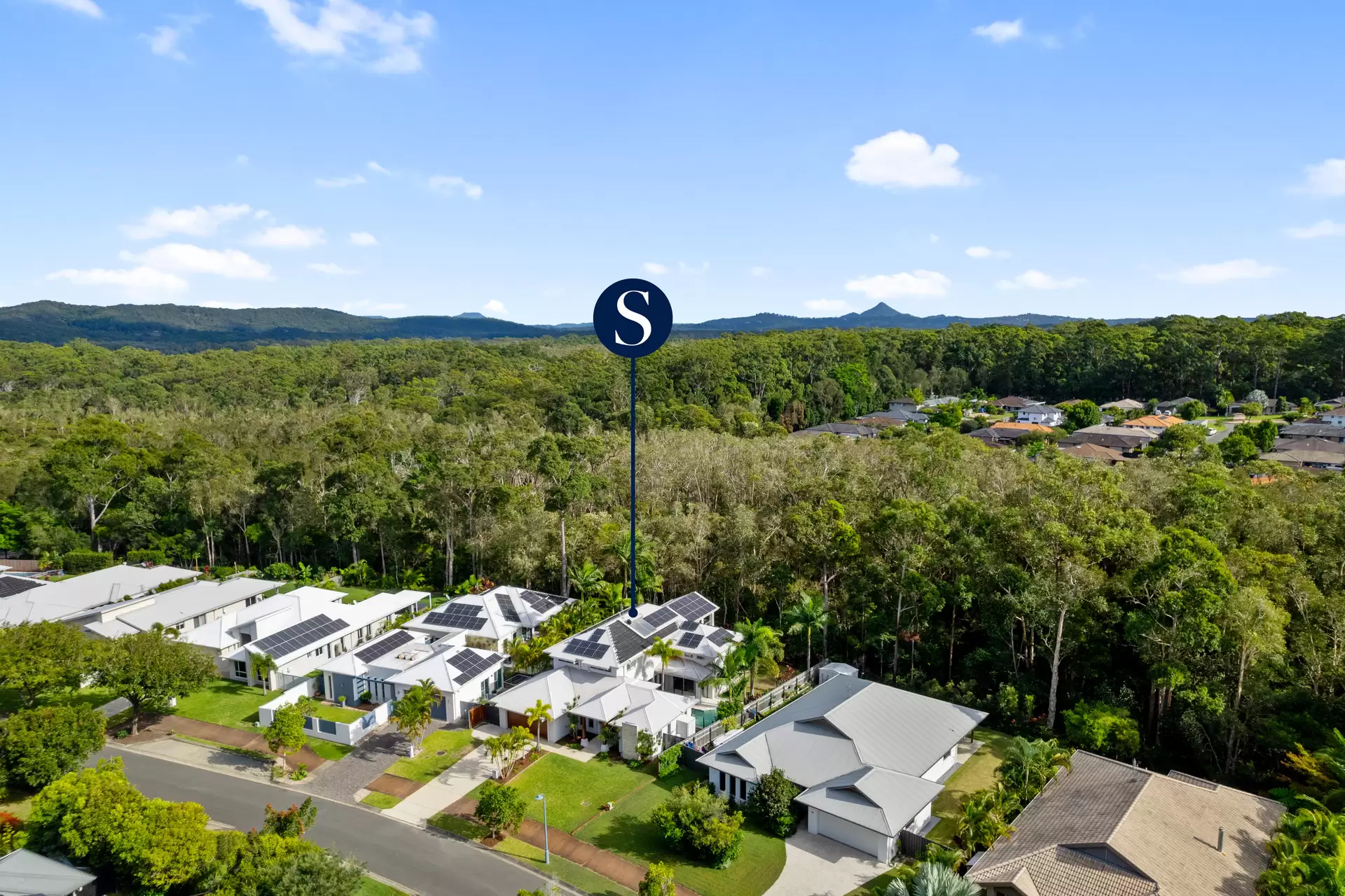 13 Glen Abby Avenue, Peregian Springs Sold by Queensland Sotheby's International Realty - image 1