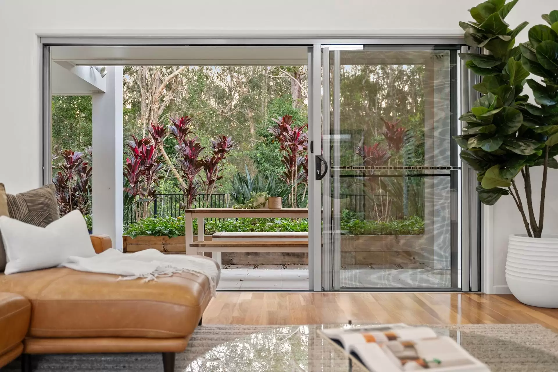 13 Glen Abby Avenue, Peregian Springs Sold by Queensland Sotheby's International Realty - image 1