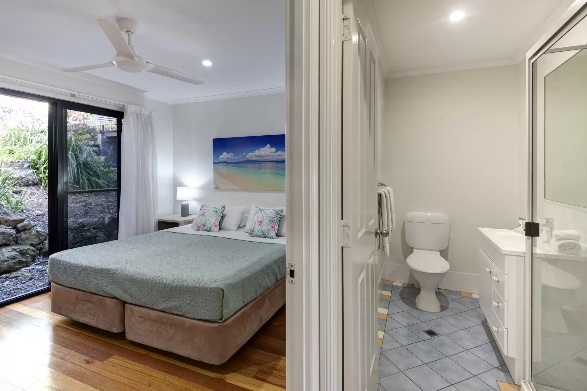 3/7 Acacia Drive, Hamilton Island Sold by Queensland Sotheby's International Realty - image 1