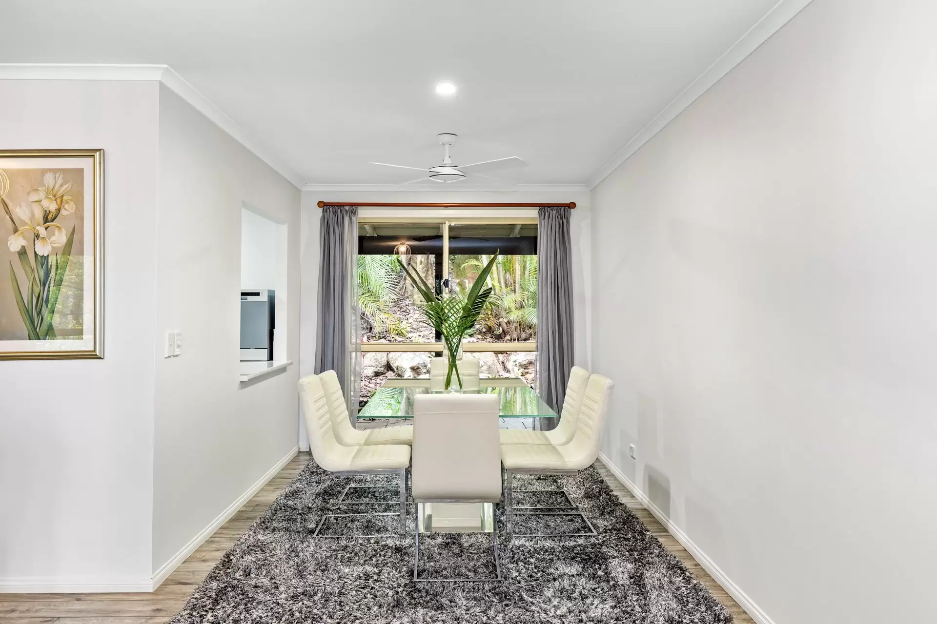 29-35 Seymour Close, Rosemount Sold by Queensland Sotheby's International Realty - image 1
