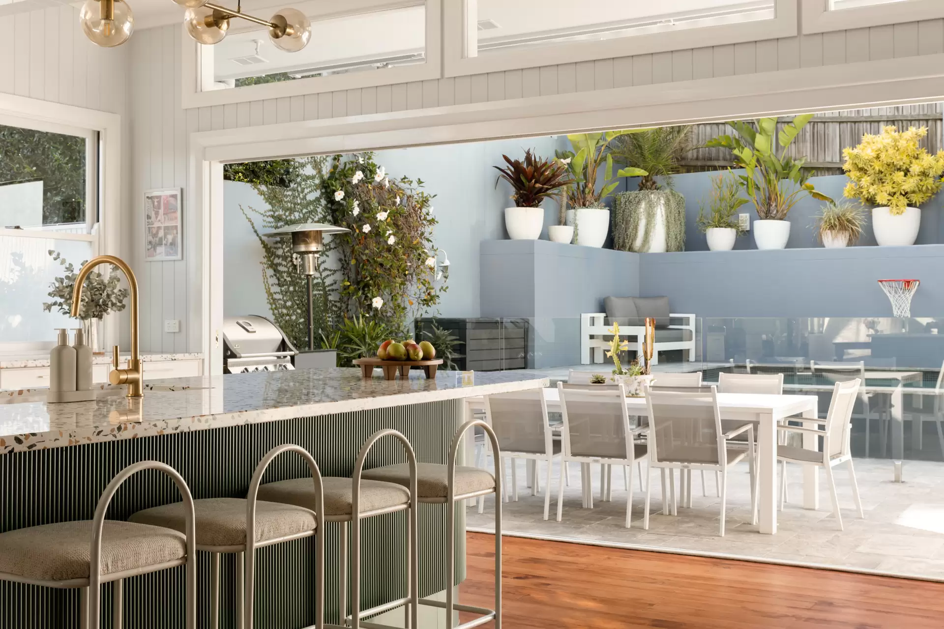 37 Wellington Street, Clayfield Sold by Queensland Sotheby's International Realty - image 1
