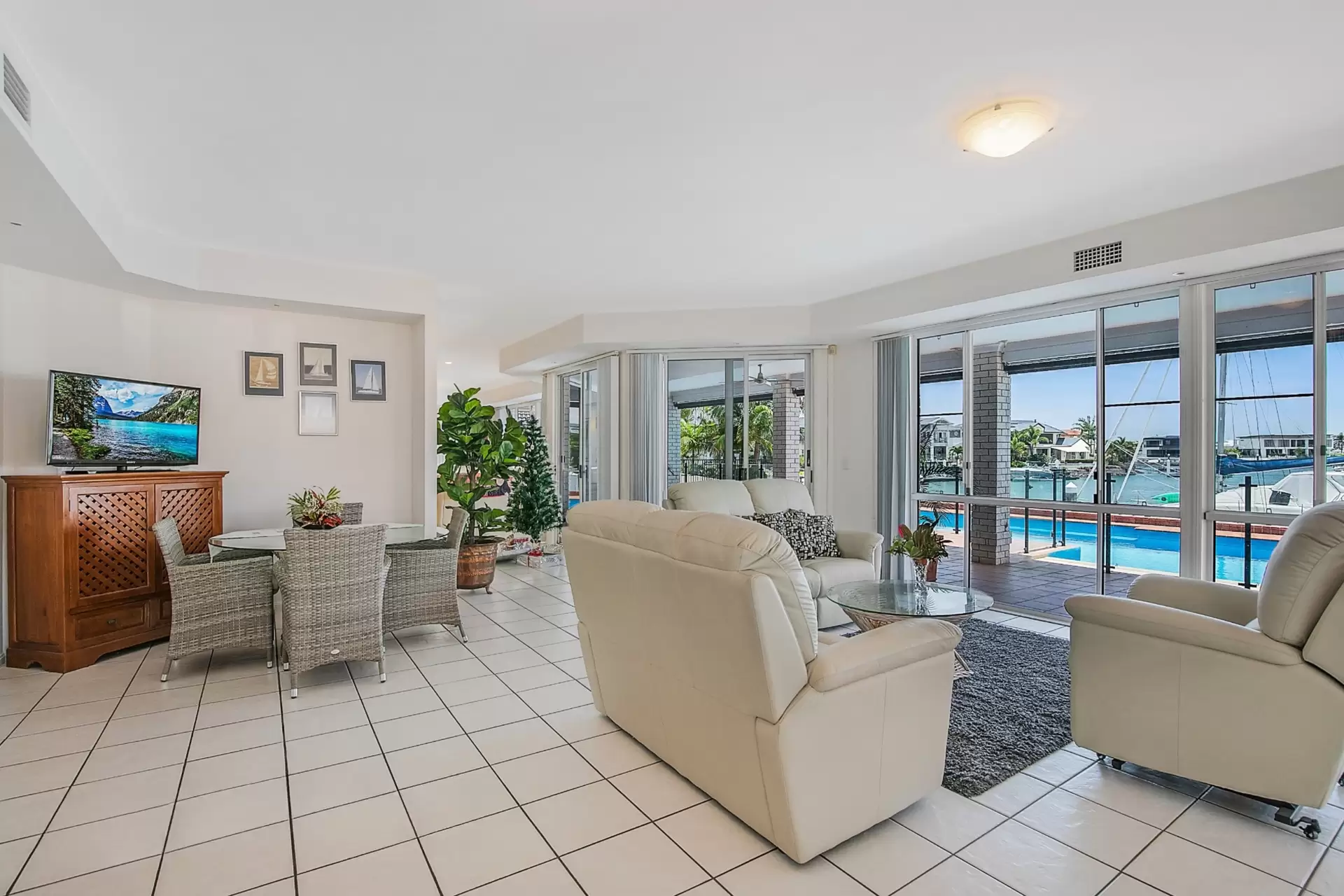 24 Piermont Place, Raby Bay Sold by Queensland Sotheby's International Realty - image 1