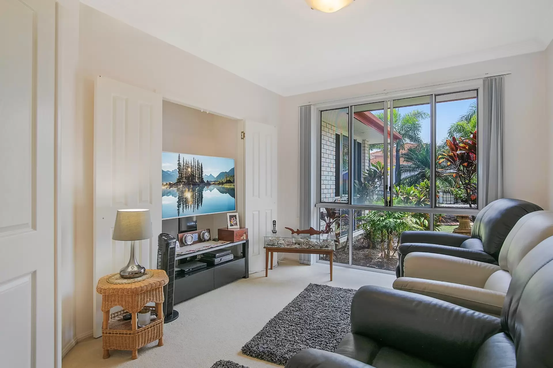 24 Piermont Place, Raby Bay Sold by Queensland Sotheby's International Realty - image 1