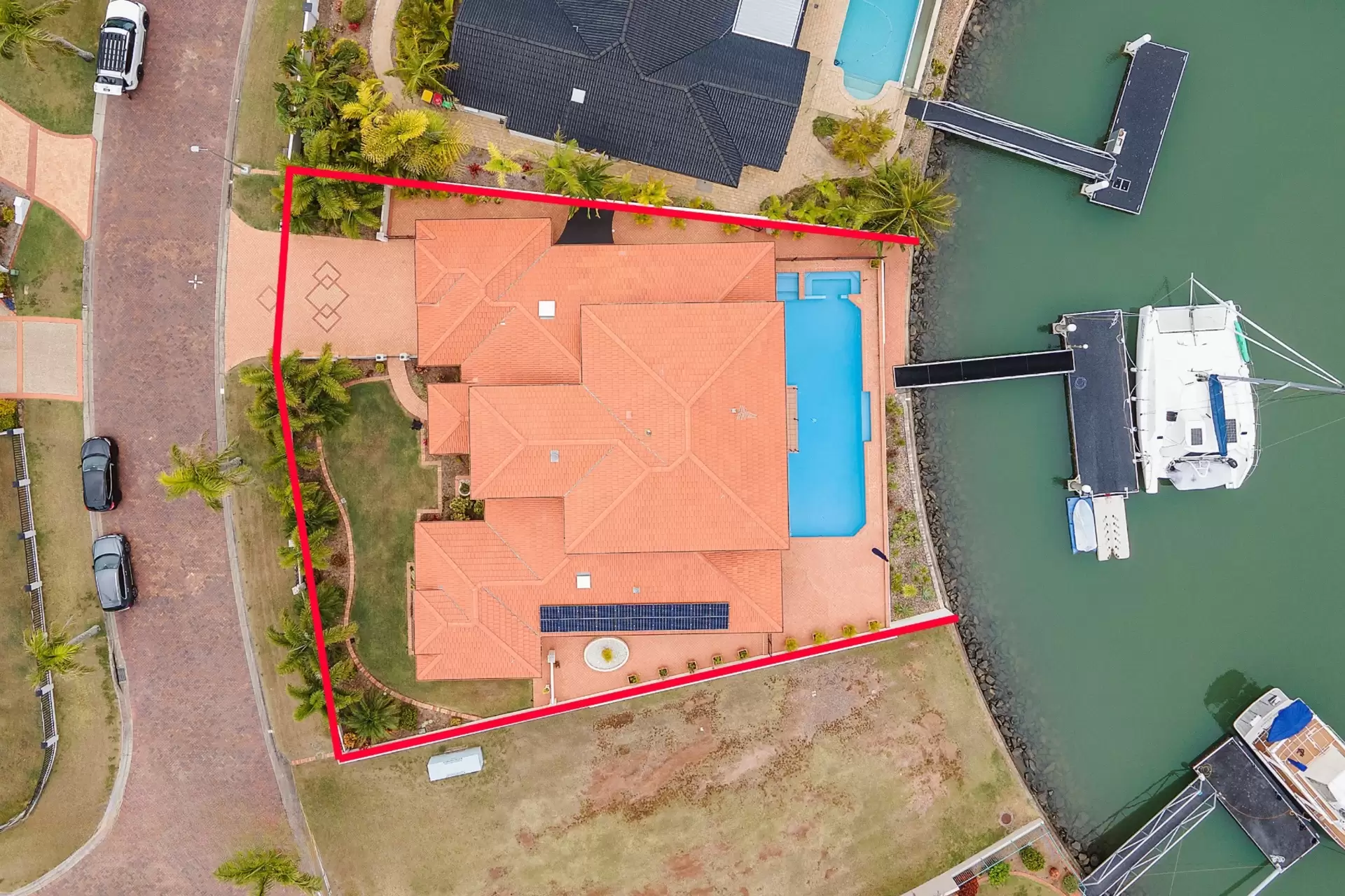 24 Piermont Place, Raby Bay Sold by Queensland Sotheby's International Realty - image 1