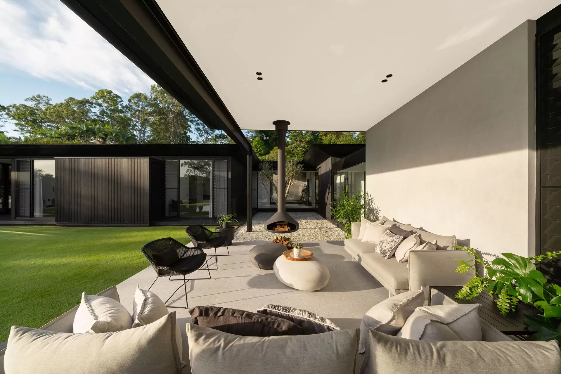 134 Valley Drive, Doonan Sold by Queensland Sotheby's International Realty - image 1