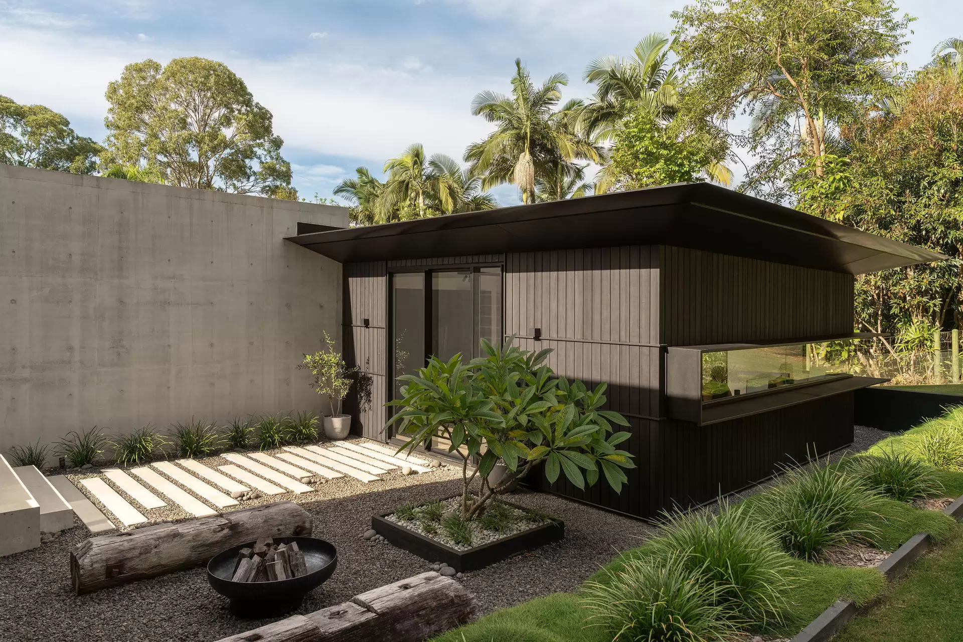 134 Valley Drive, Doonan Sold by Queensland Sotheby's International Realty - image 1