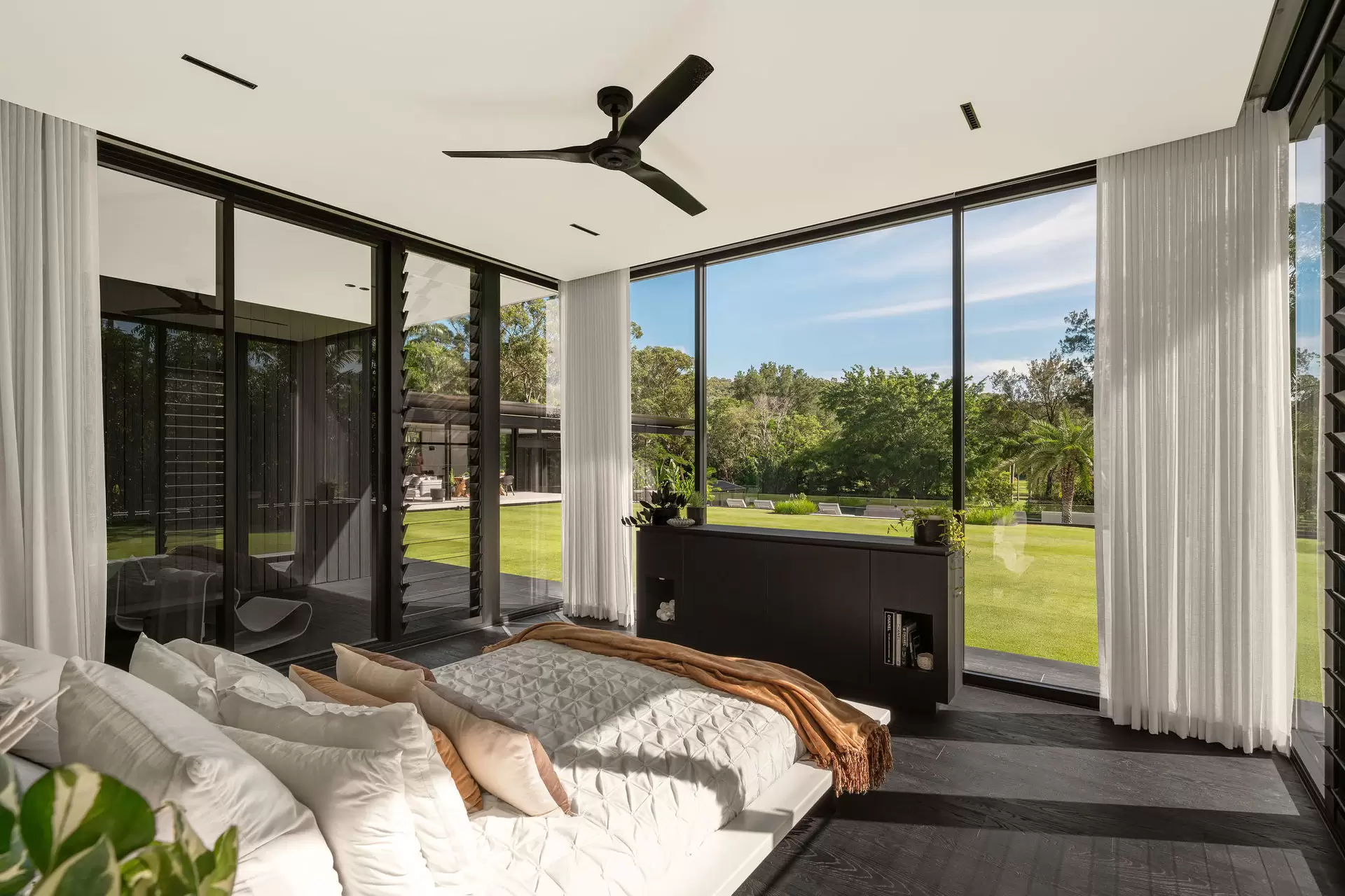 134 Valley Drive, Doonan Sold by Queensland Sotheby's International Realty - image 1