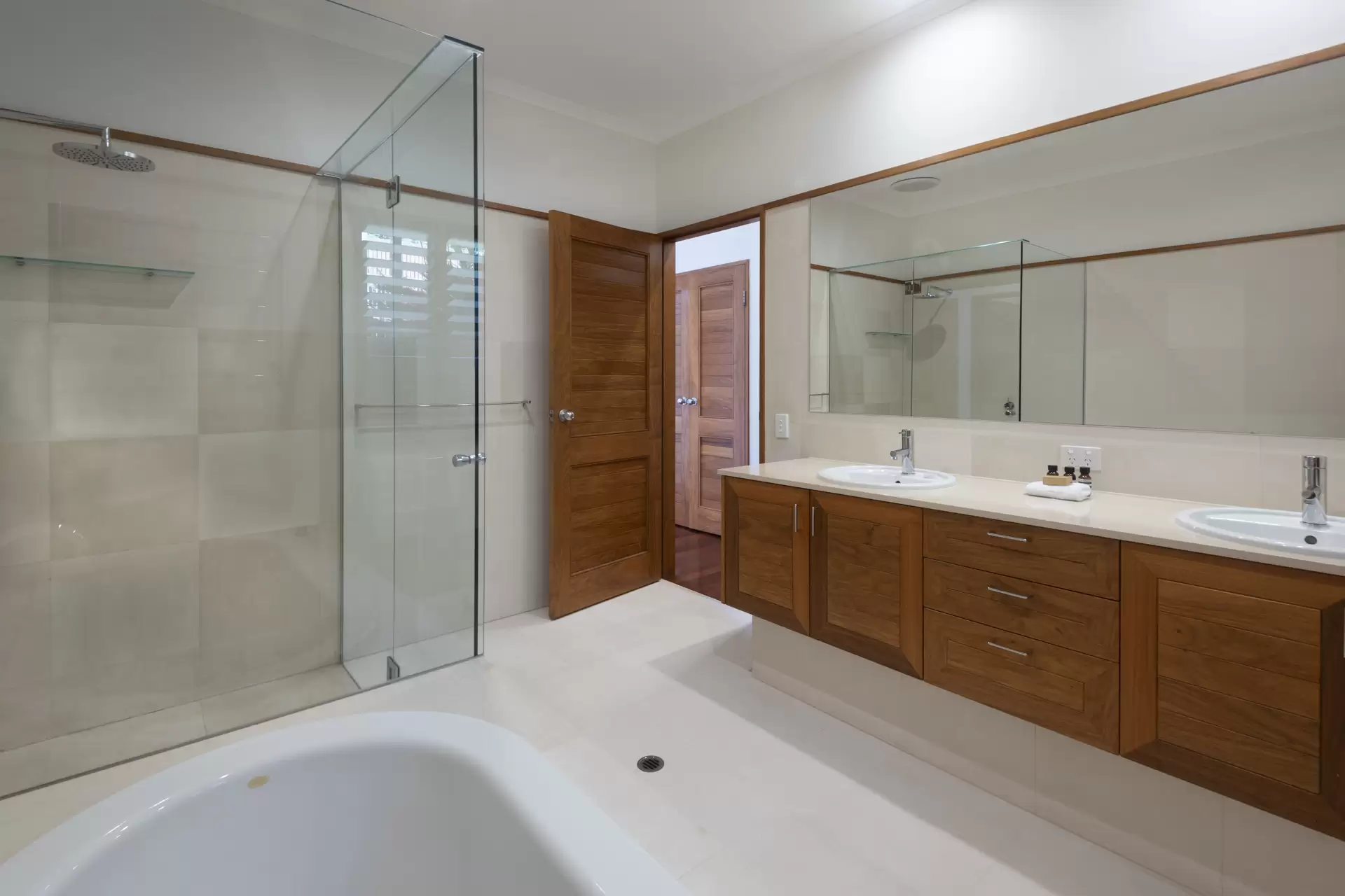 12 Great Northern Highway, Hamilton Island Sold by Queensland Sotheby's International Realty - image 1