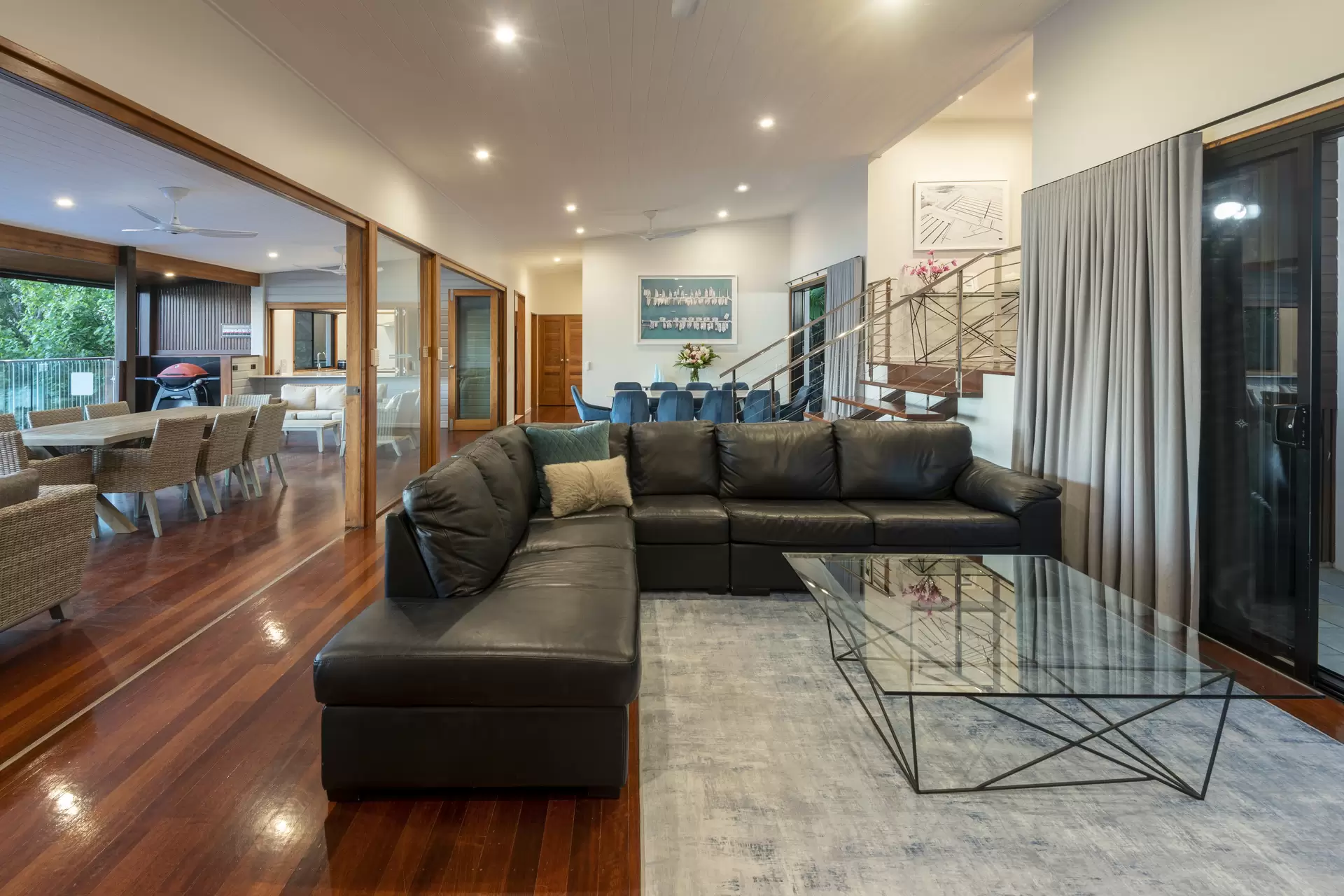 12 Great Northern Highway, Hamilton Island Sold by  - image 1