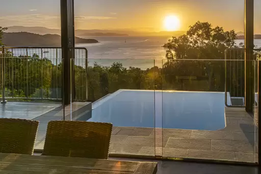 12 Great Northern Highway, Hamilton Island Sold by 