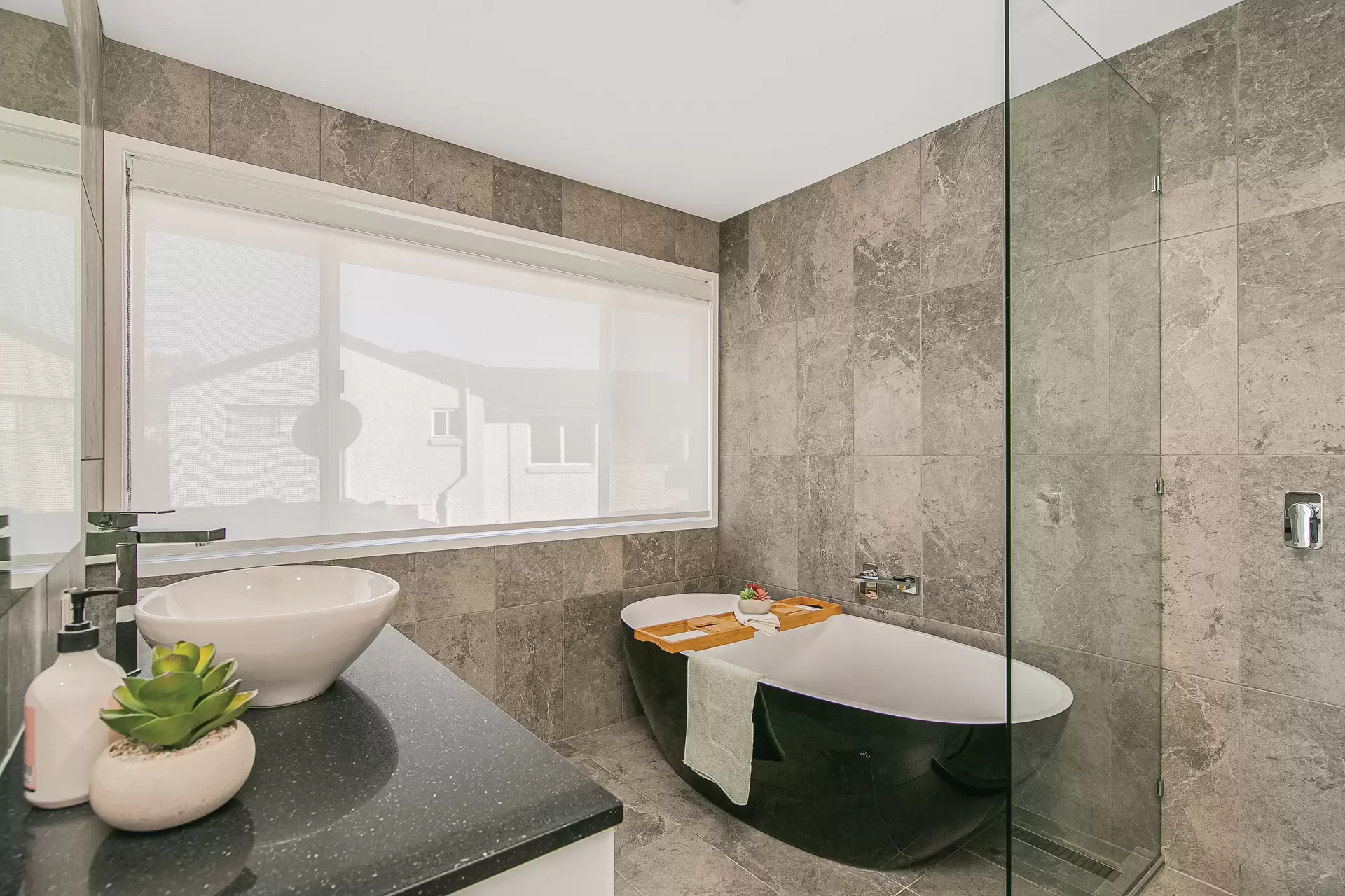 8 Captains Court, Raby Bay Sold by Queensland Sotheby's International Realty - image 1