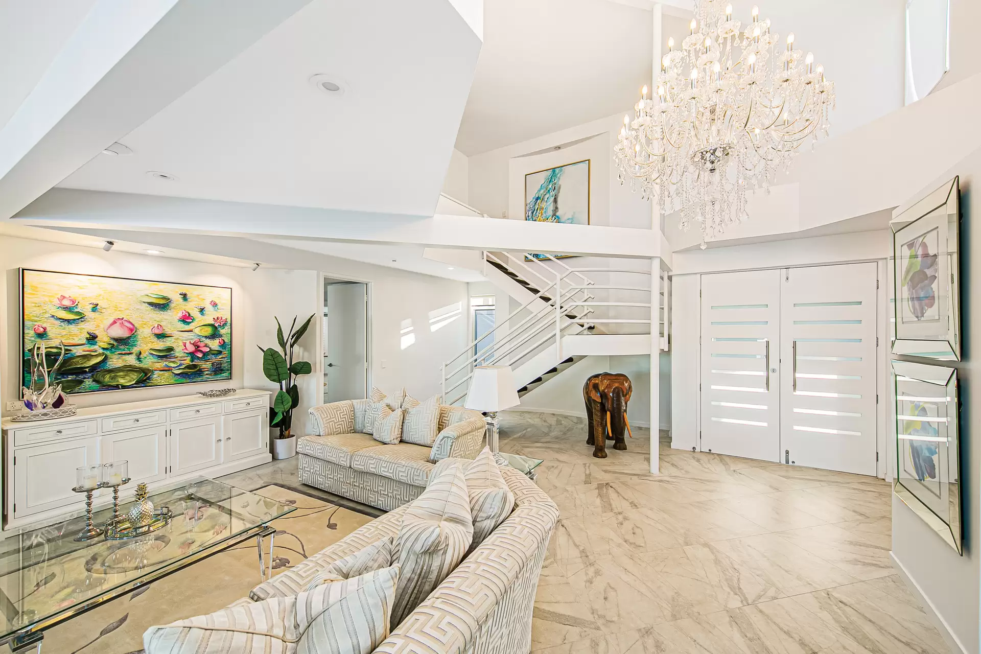 8 Captains Court, Raby Bay Sold by Queensland Sotheby's International Realty - image 1