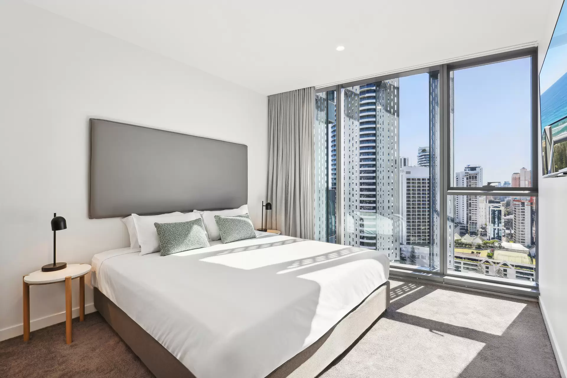 2009/12 Philip Avenue, Broadbeach Sold by  - image 1