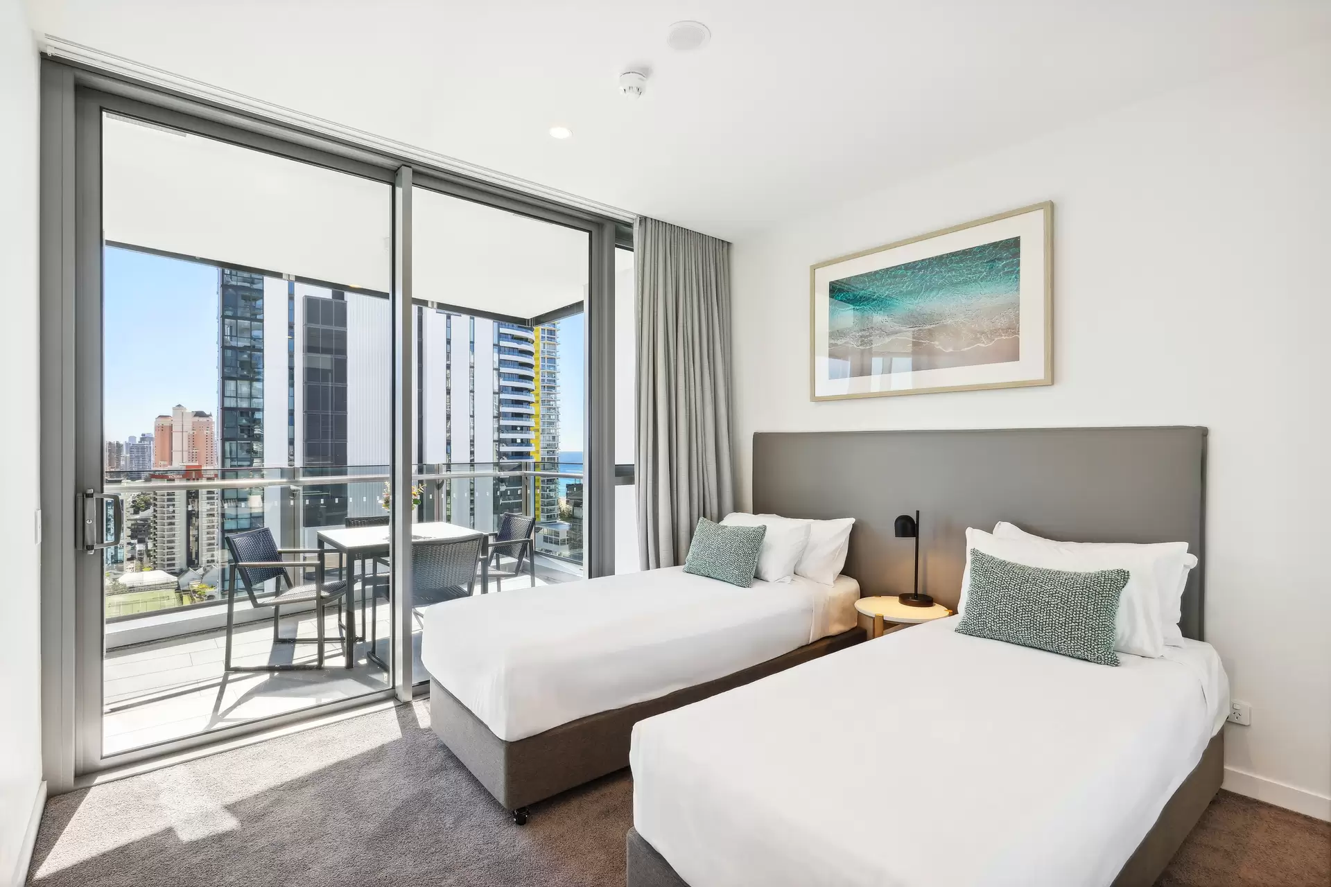 2009/12 Philip Avenue, Broadbeach Sold by  - image 1