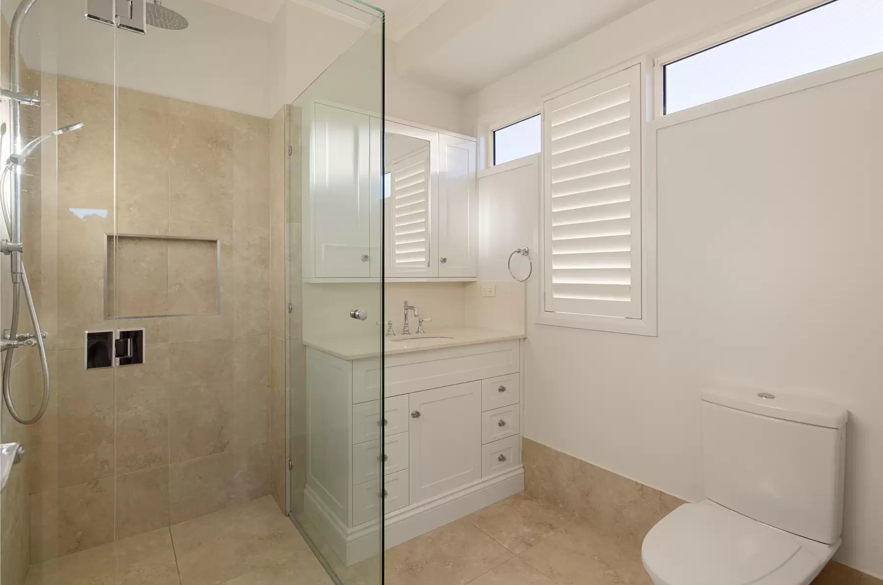 22 Carolena Street, Cleveland Sold by Queensland Sotheby's International Realty - image 1