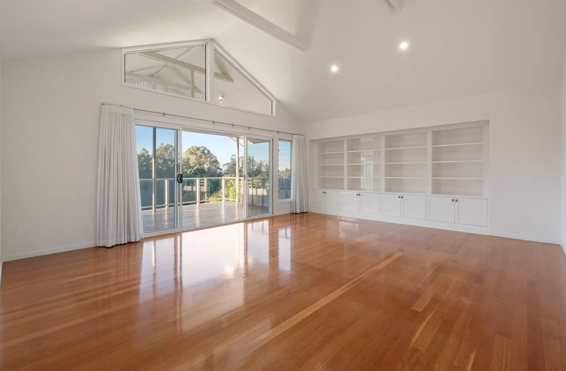 22 Carolena Street, Cleveland Sold by Queensland Sotheby's International Realty - image 1