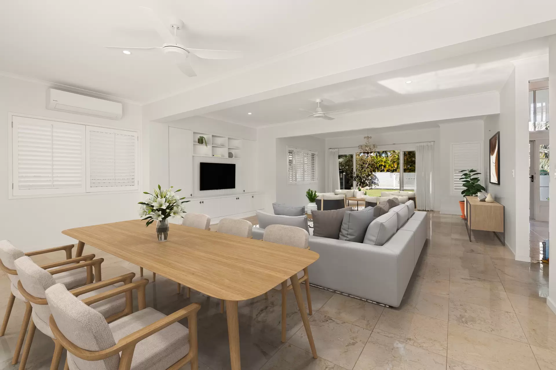 22 Carolena Street, Cleveland Sold by Queensland Sotheby's International Realty - image 1