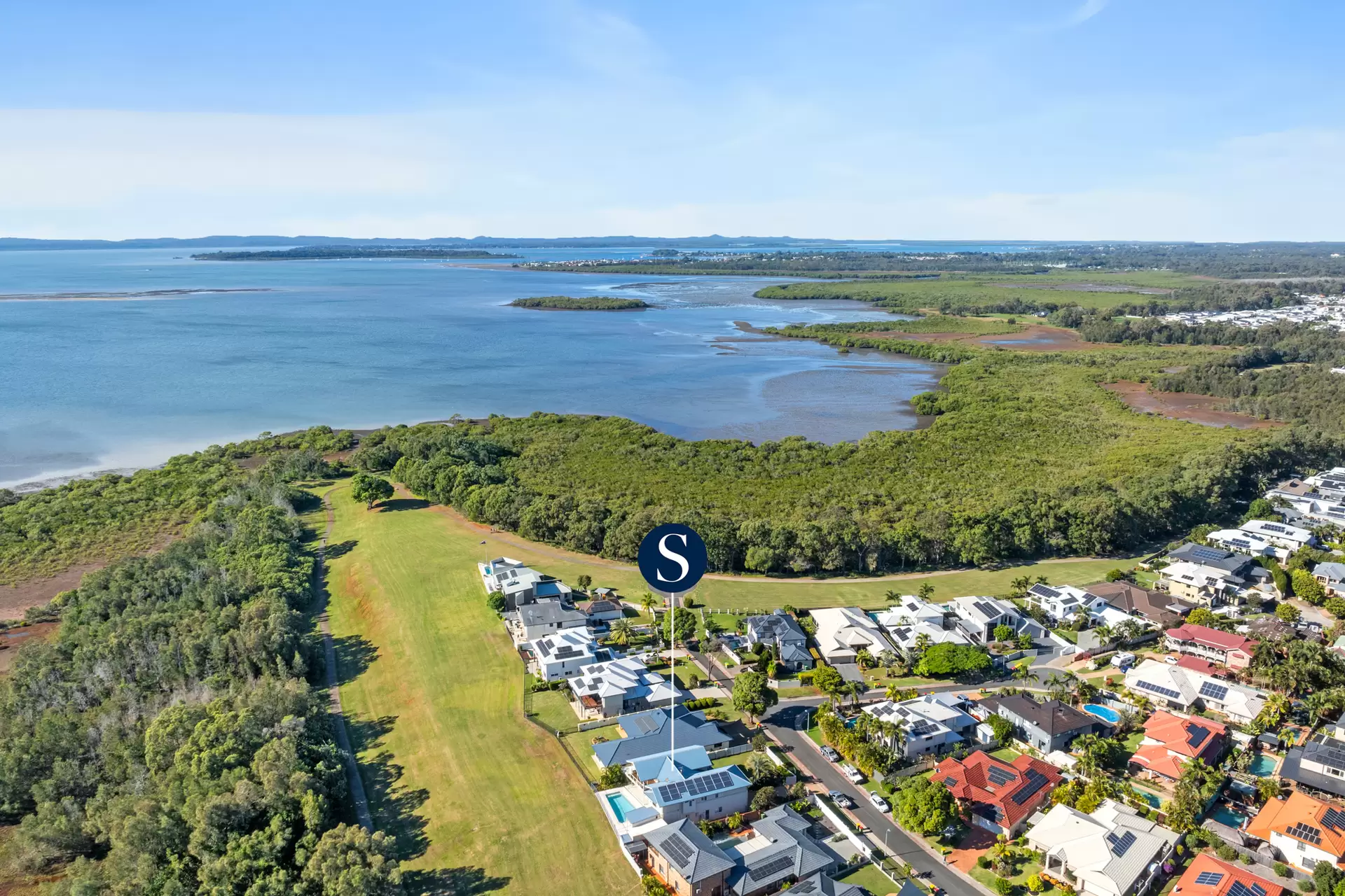 22 Carolena Street, Cleveland Sold by Queensland Sotheby's International Realty - image 1