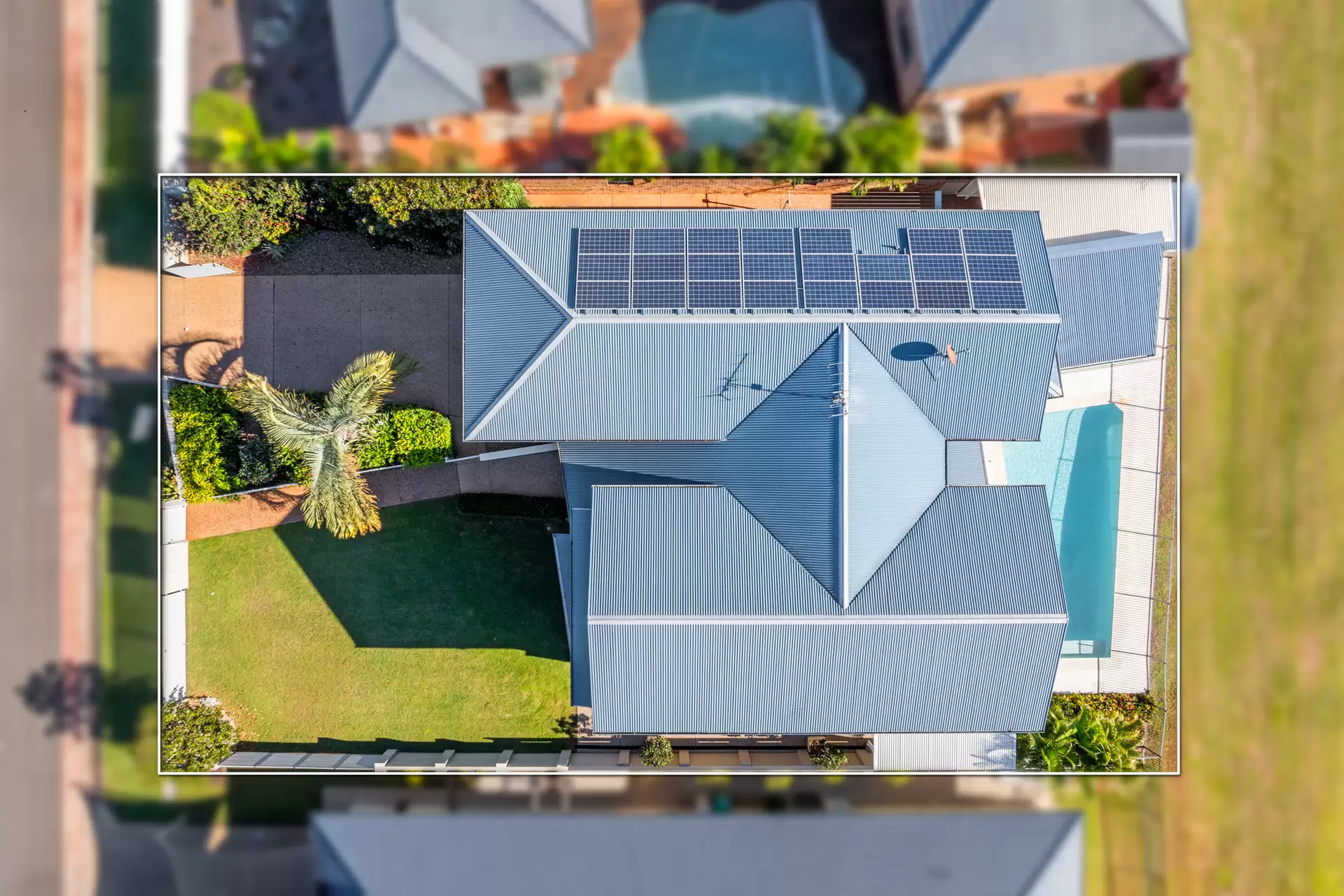 22 Carolena Street, Cleveland Sold by Queensland Sotheby's International Realty - image 1