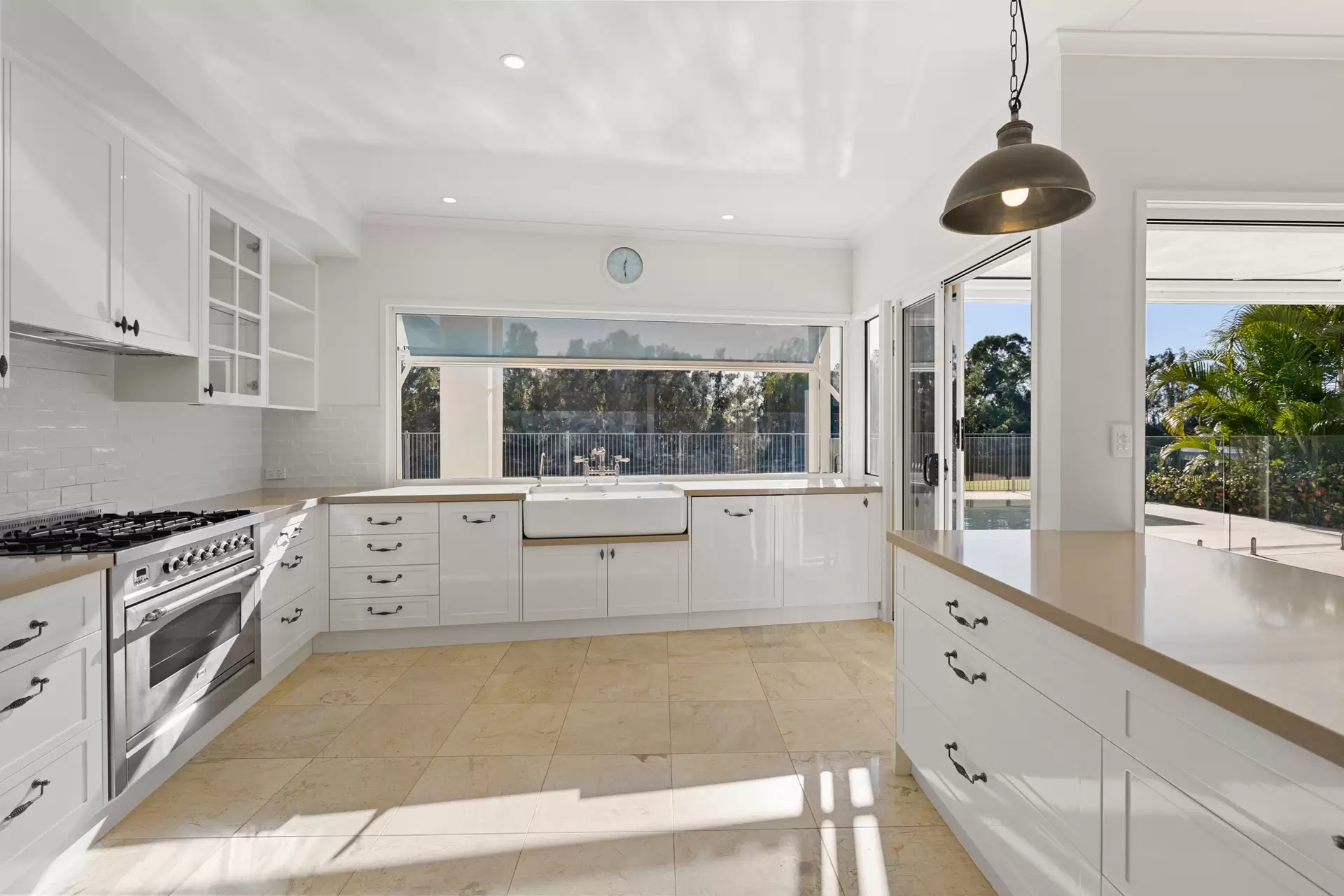 22 Carolena Street, Cleveland Sold by Queensland Sotheby's International Realty - image 1