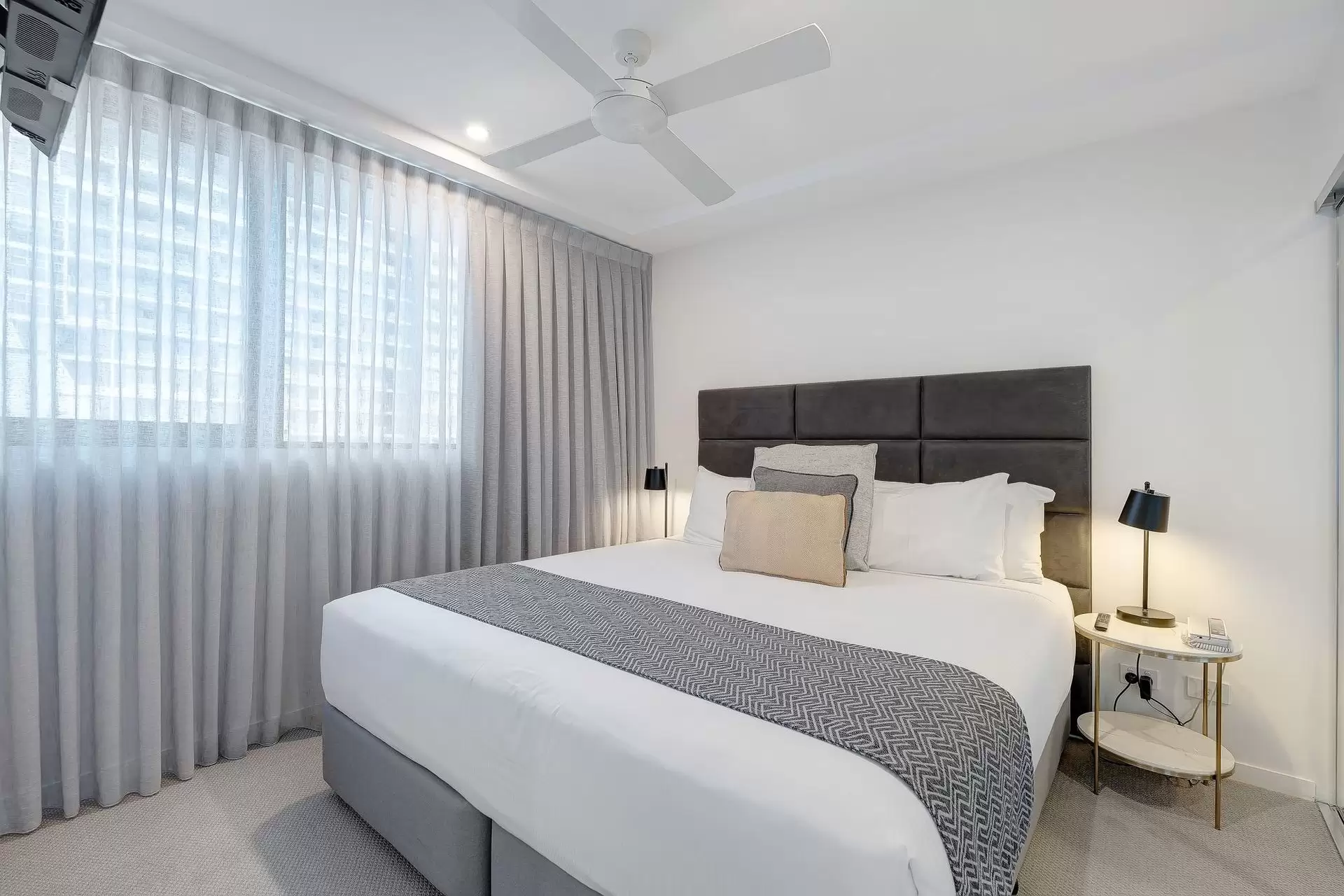 409/35 Hercules Street, Hamilton Sold by  - image 1