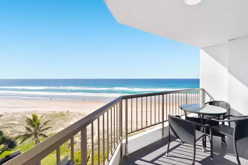 27/37 Albatross Avenue, Mermaid Beach Sold by 