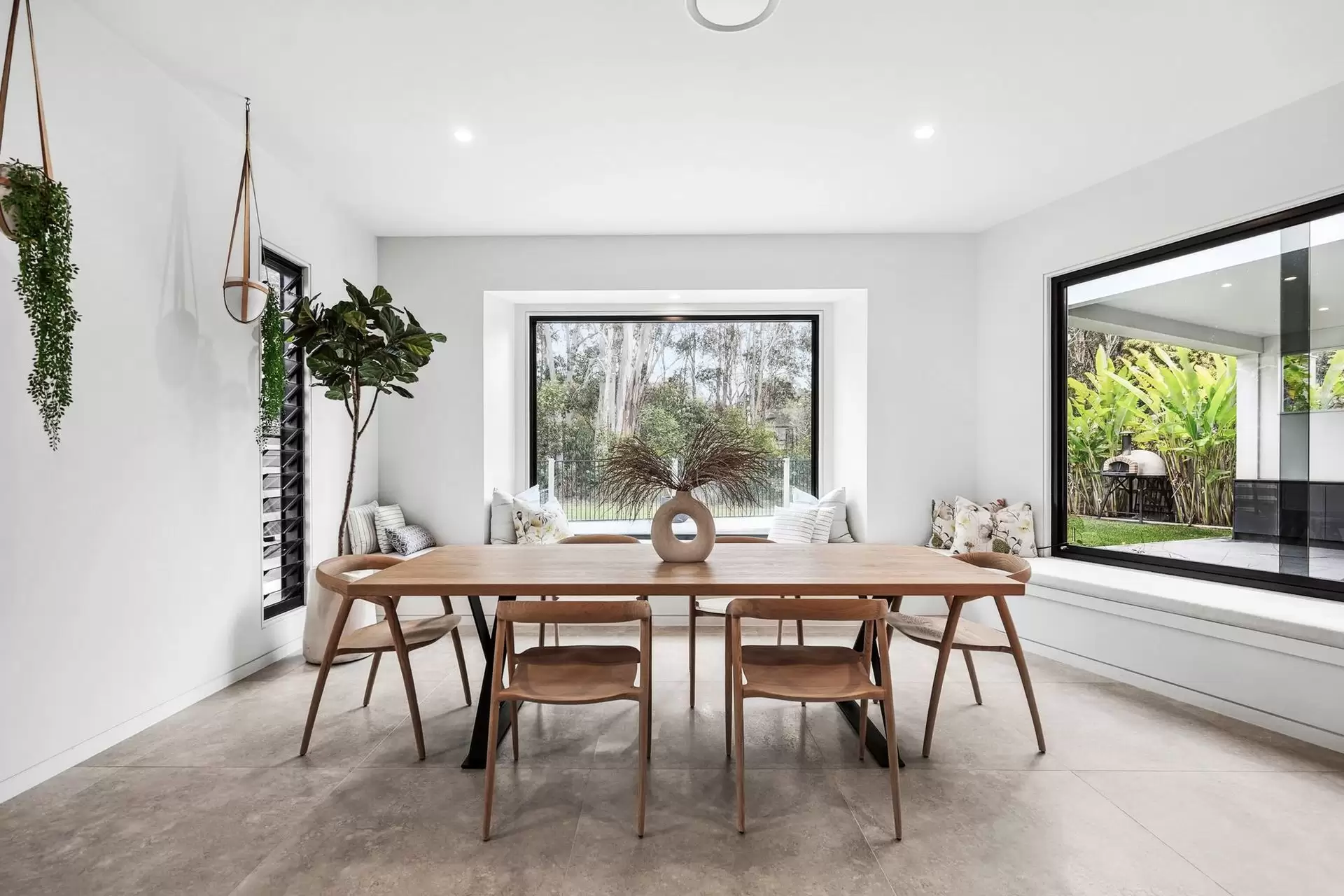 162 Balgownie Drive, Peregian Springs Sold by Queensland Sotheby's International Realty - image 1
