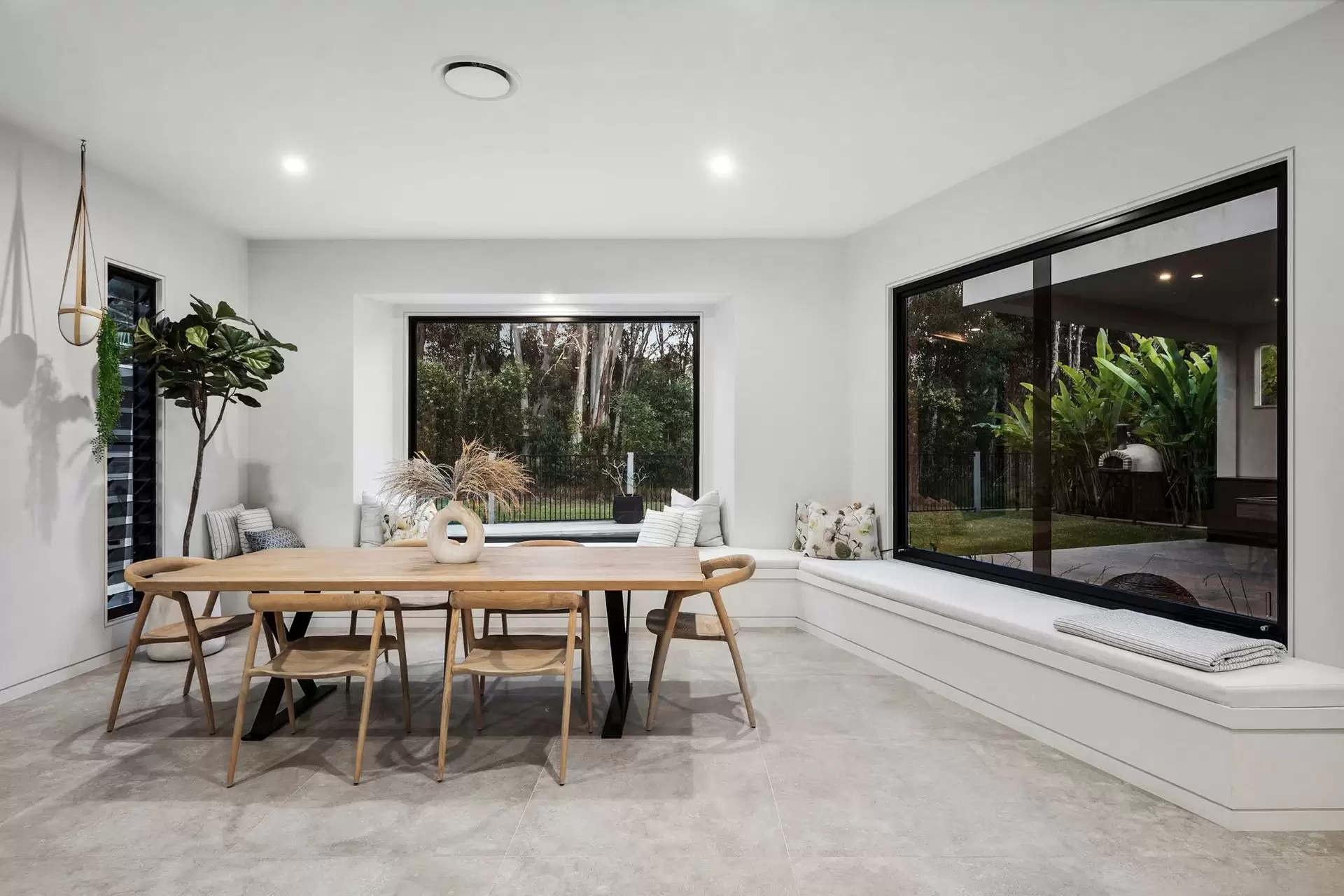 162 Balgownie Drive, Peregian Springs Sold by Queensland Sotheby's International Realty - image 1
