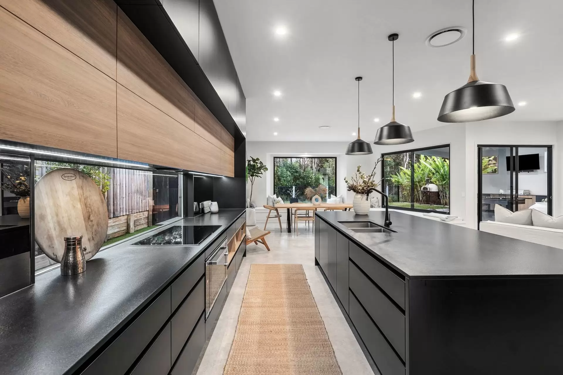 162 Balgownie Drive, Peregian Springs Sold by Queensland Sotheby's International Realty - image 1