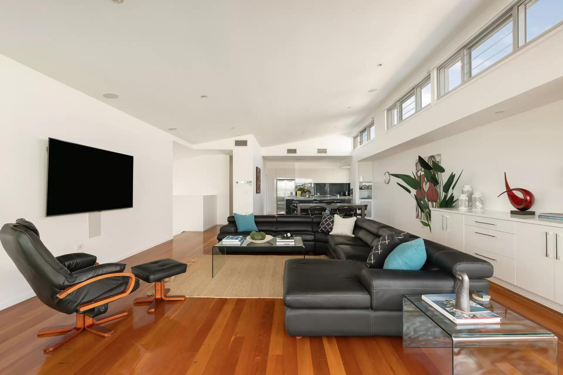 41 Westwood Street, Wavell Heights Sold by  - image 1