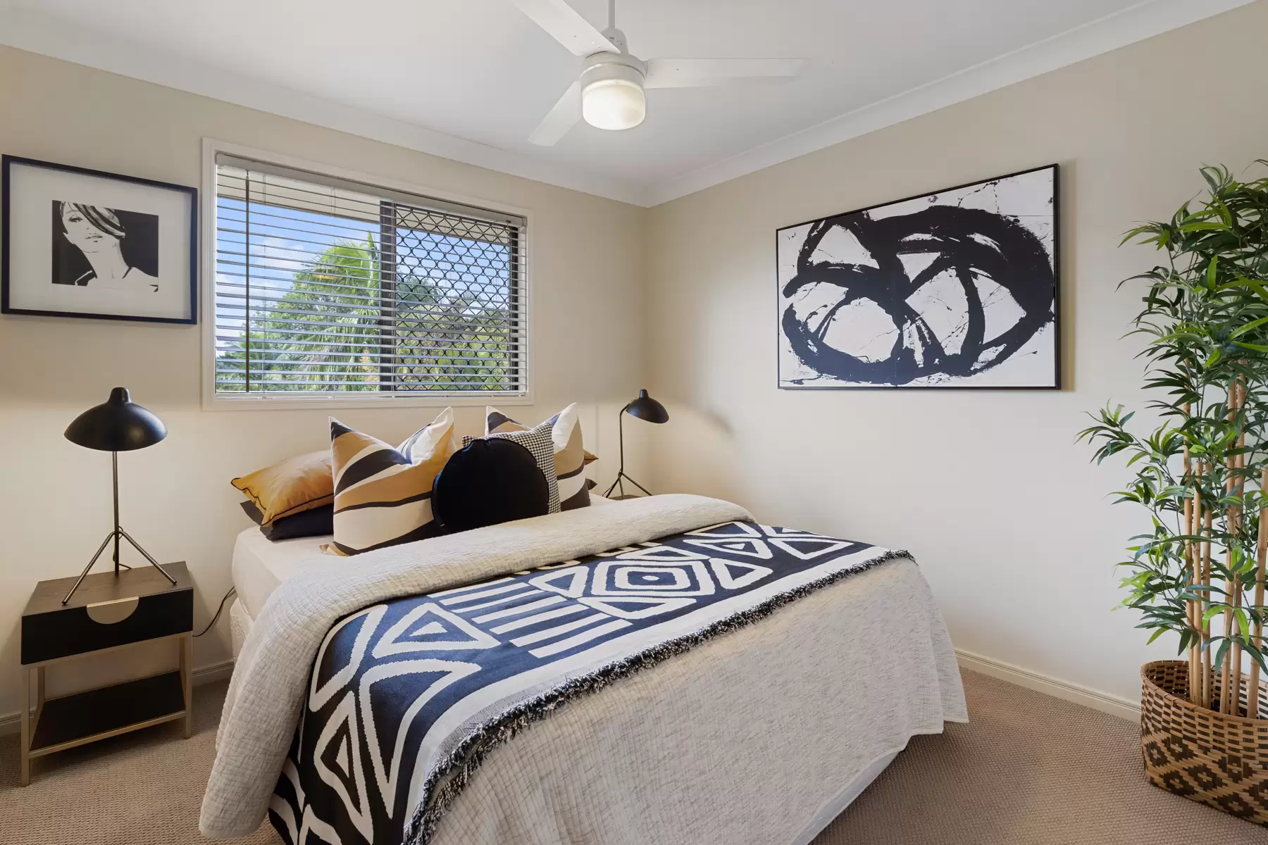1 Ribonwood Street, Thornlands Sold by Queensland Sotheby's International Realty - image 1