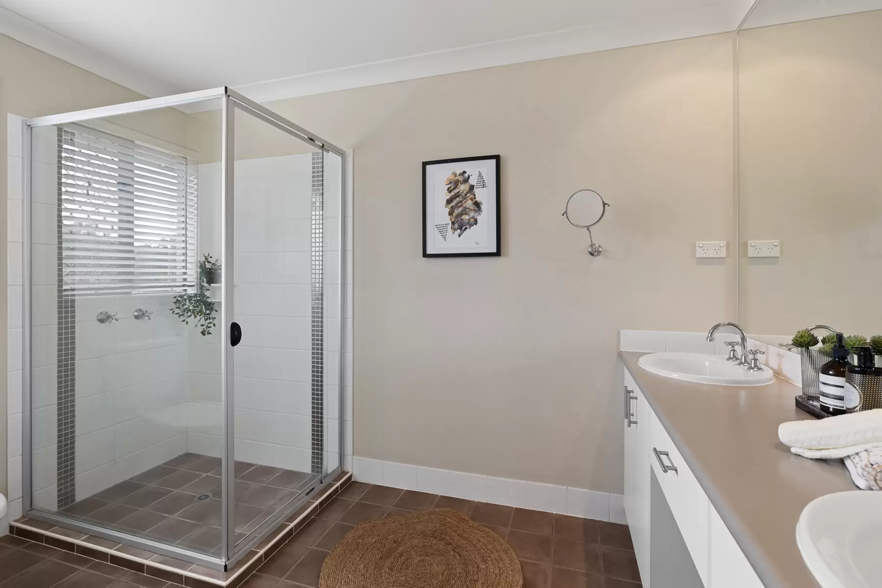 1 Ribonwood Street, Thornlands Sold by Queensland Sotheby's International Realty - image 1