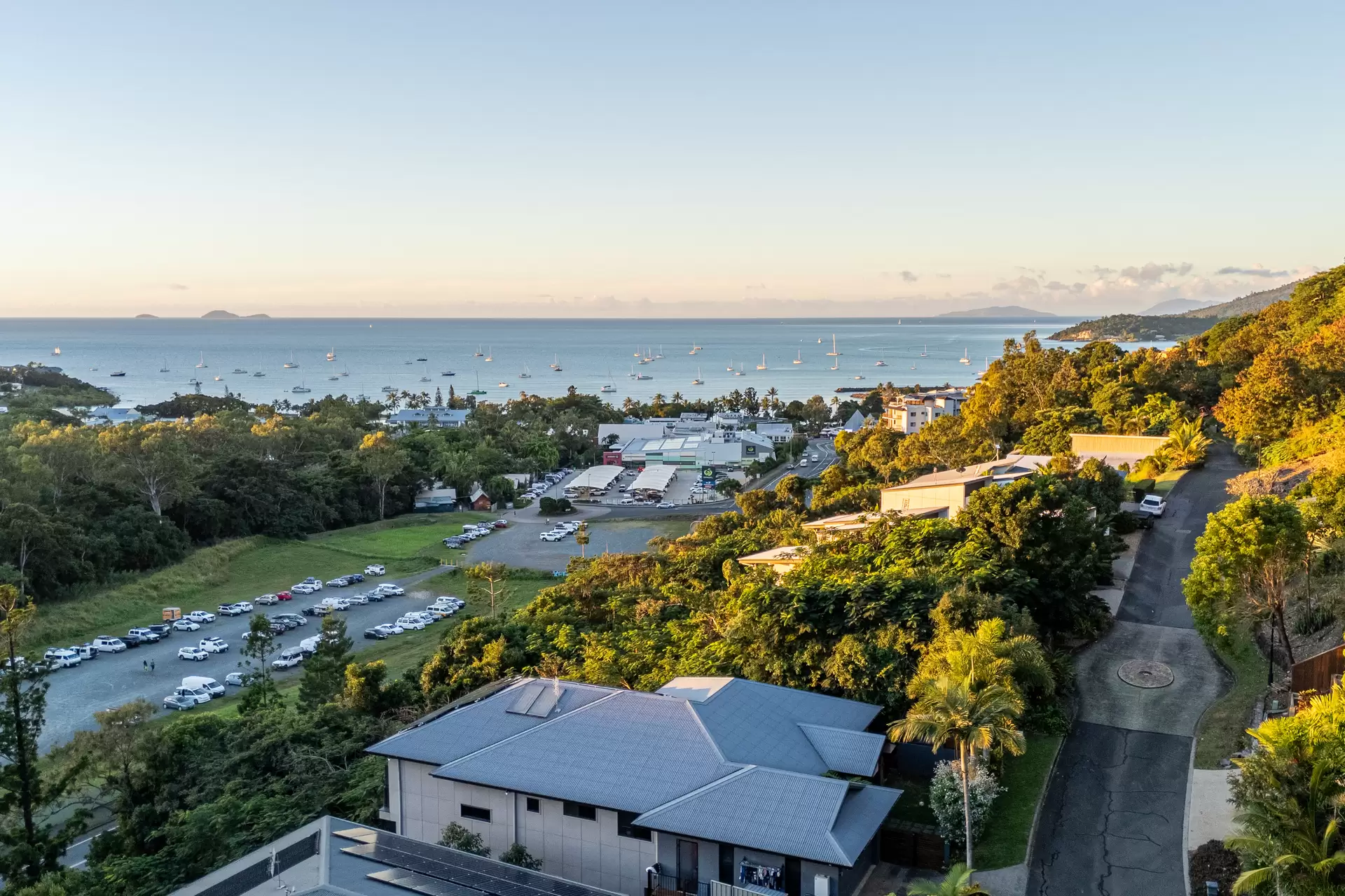 12 Stonehaven Court, Airlie Beach Sold by Queensland Sotheby's International Realty - image 1