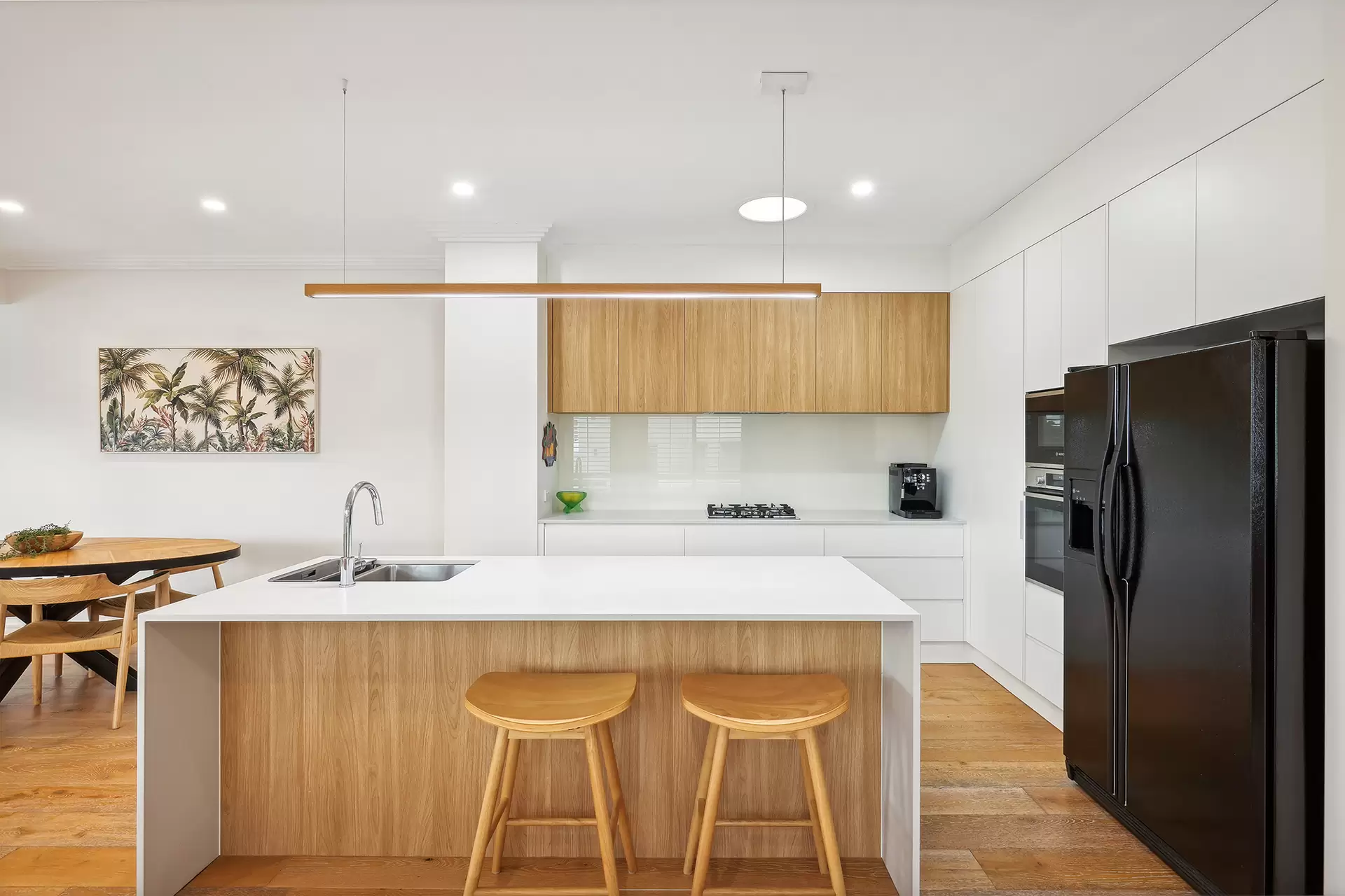 Villa 1/37 Hughes Avenue, Main Beach Sold by Queensland Sotheby's International Realty - image 1