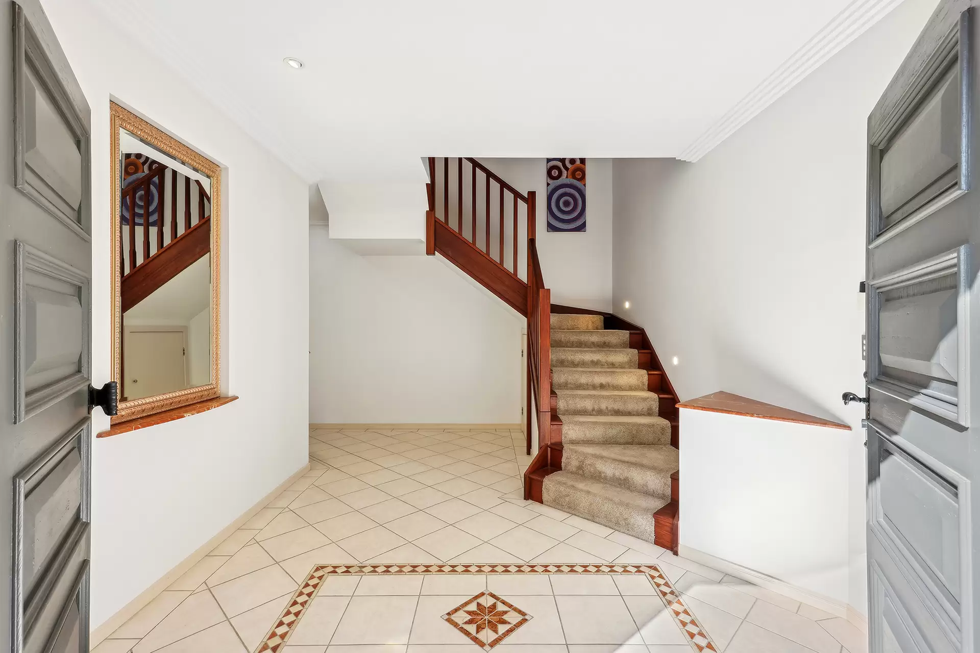 Villa 1/37 Hughes Avenue, Main Beach Sold by Queensland Sotheby's International Realty - image 1