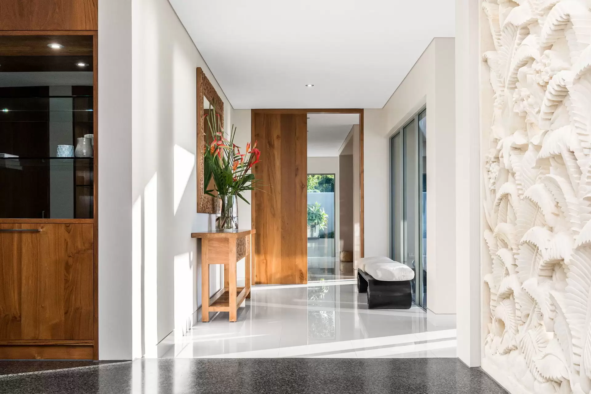8/73 Explorers Drive, South Mission Beach Sold by Queensland Sotheby's International Realty - image 1