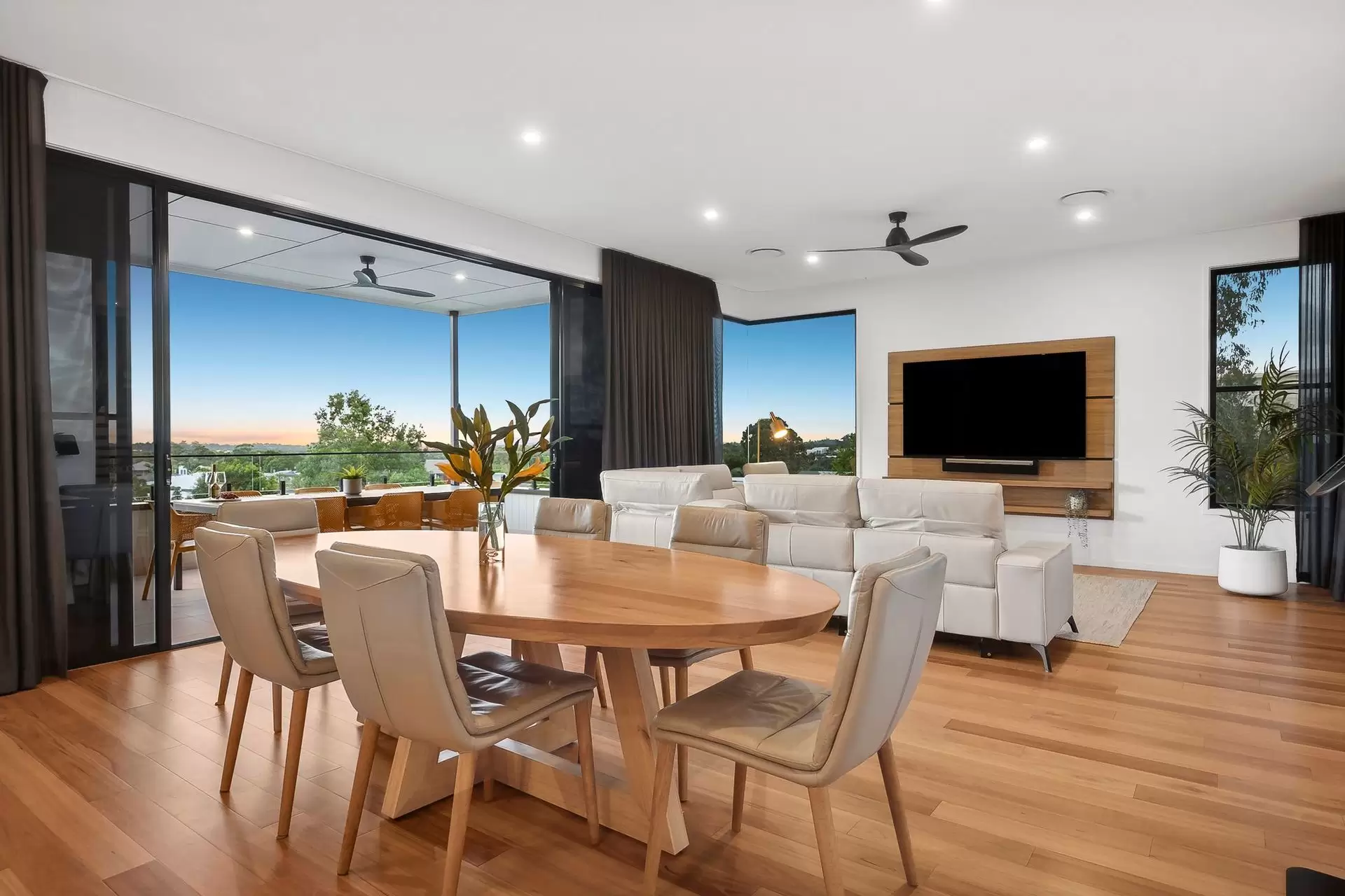 16 Bronze Wing Circuit, Peregian Springs Sold by  - image 1