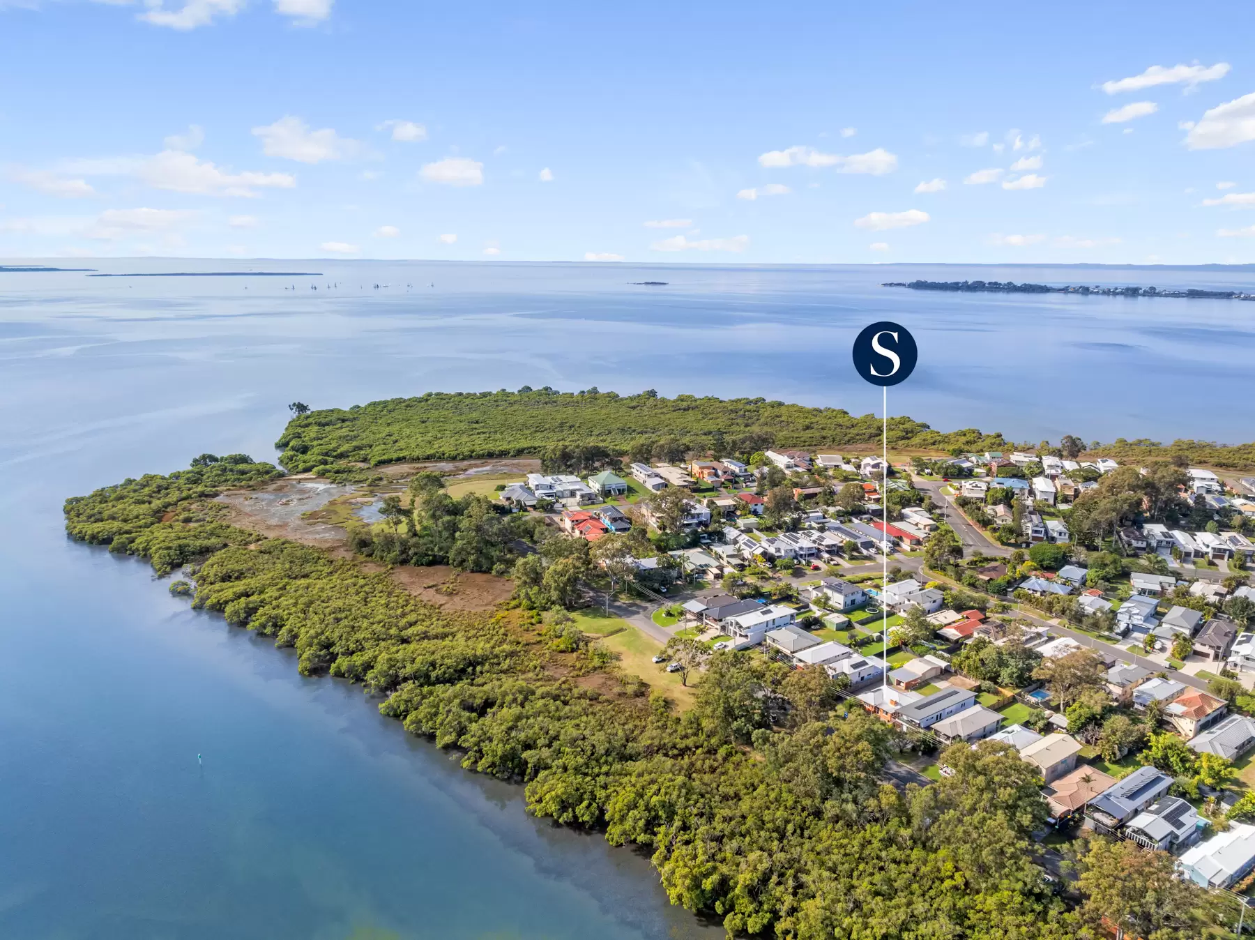 112-114 Queens Esplanade, Thorneside Sold by Queensland Sotheby's International Realty - image 1
