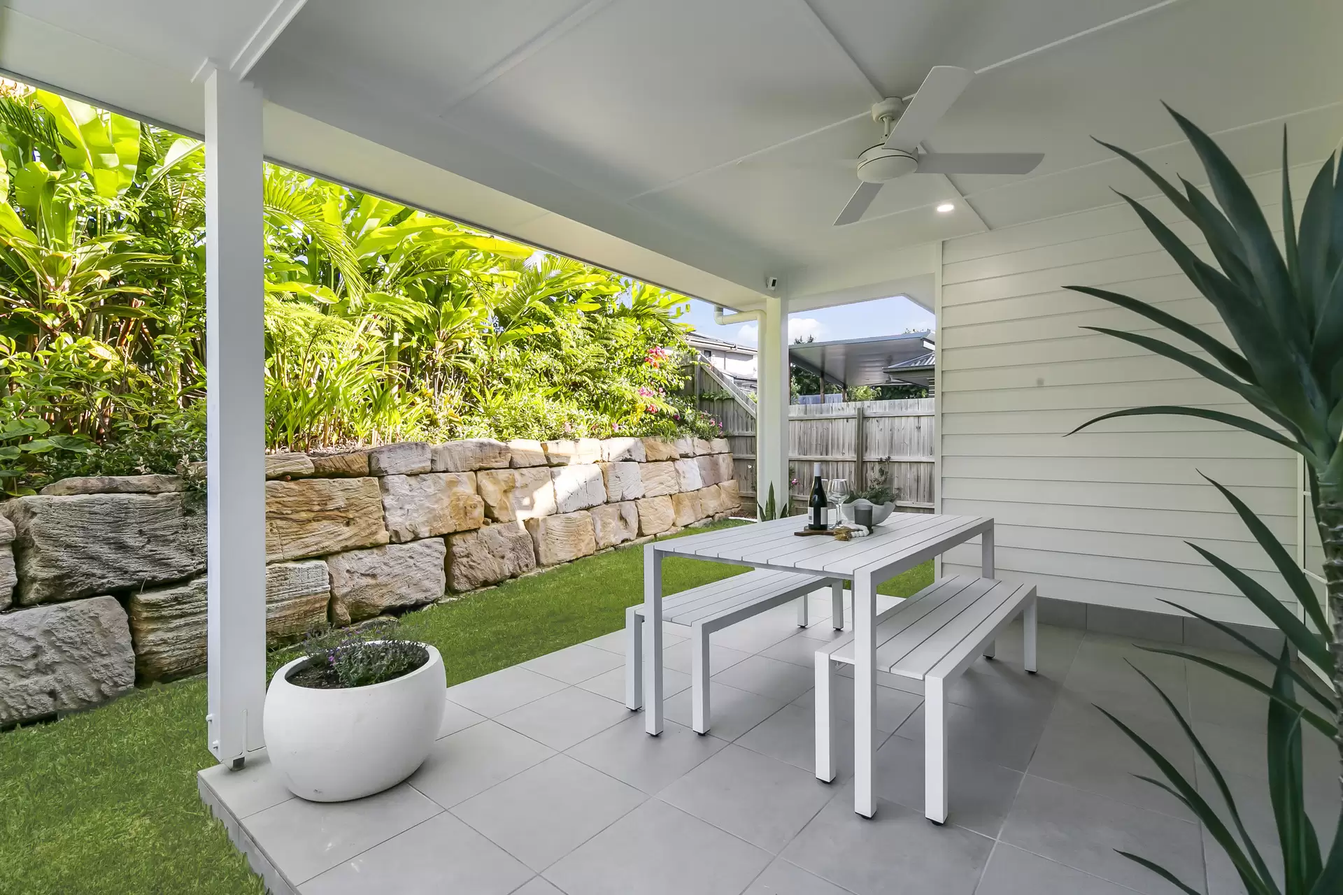 12 Riseborough Terrace, Cleveland Sold by Queensland Sotheby's International Realty - image 1