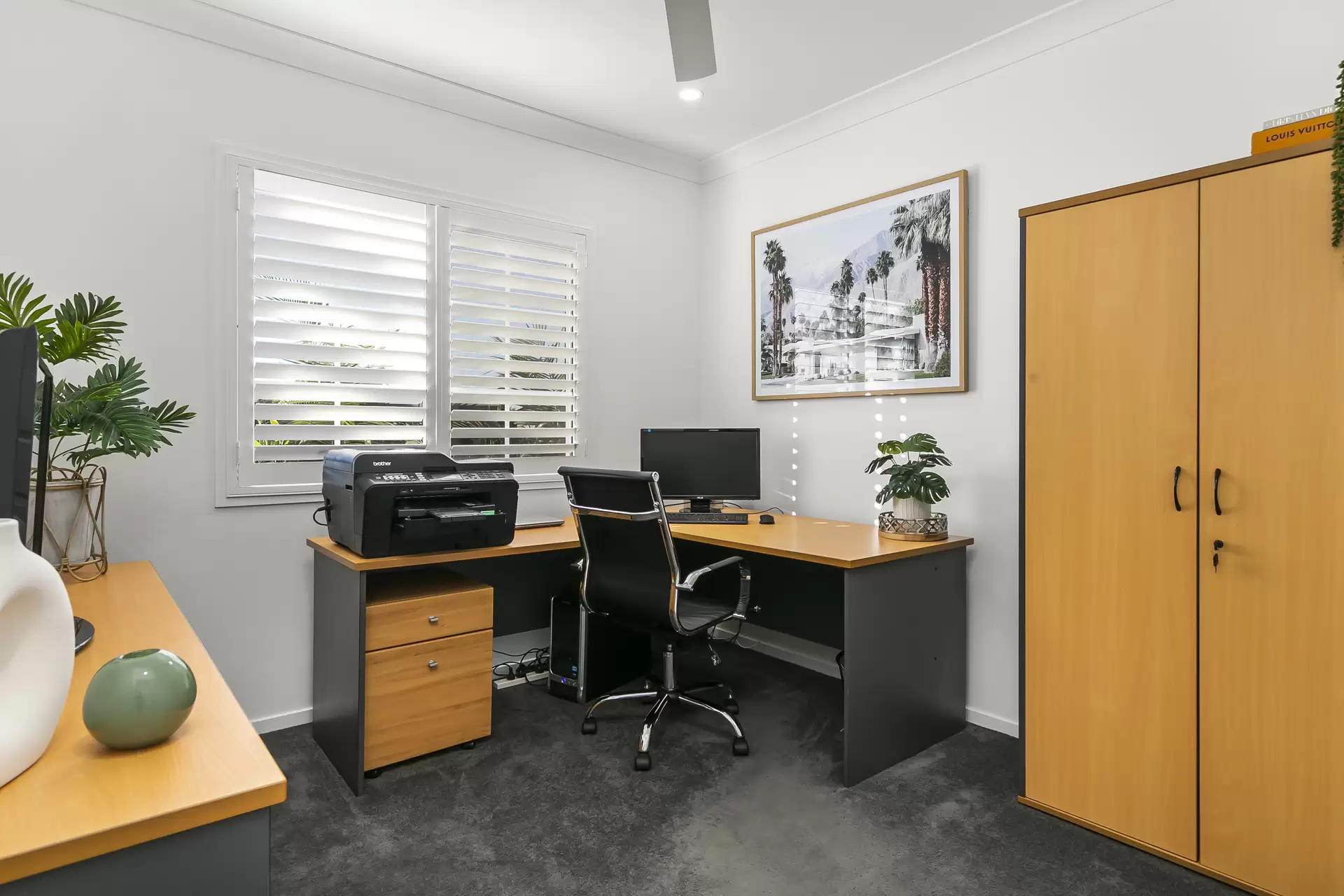 12 Riseborough Terrace, Cleveland Sold by Queensland Sotheby's International Realty - image 1