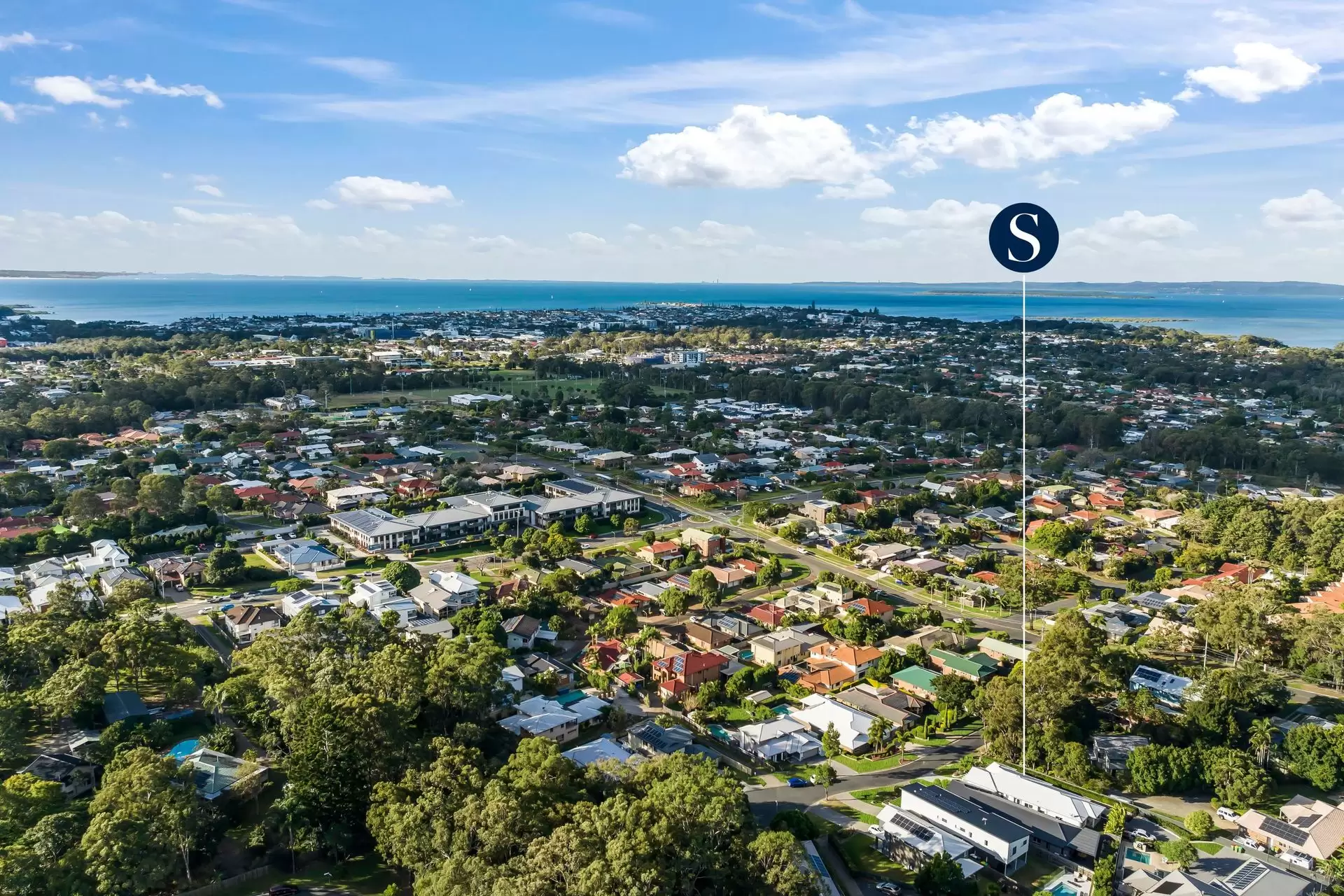 12 Riseborough Terrace, Cleveland Sold by Queensland Sotheby's International Realty - image 1