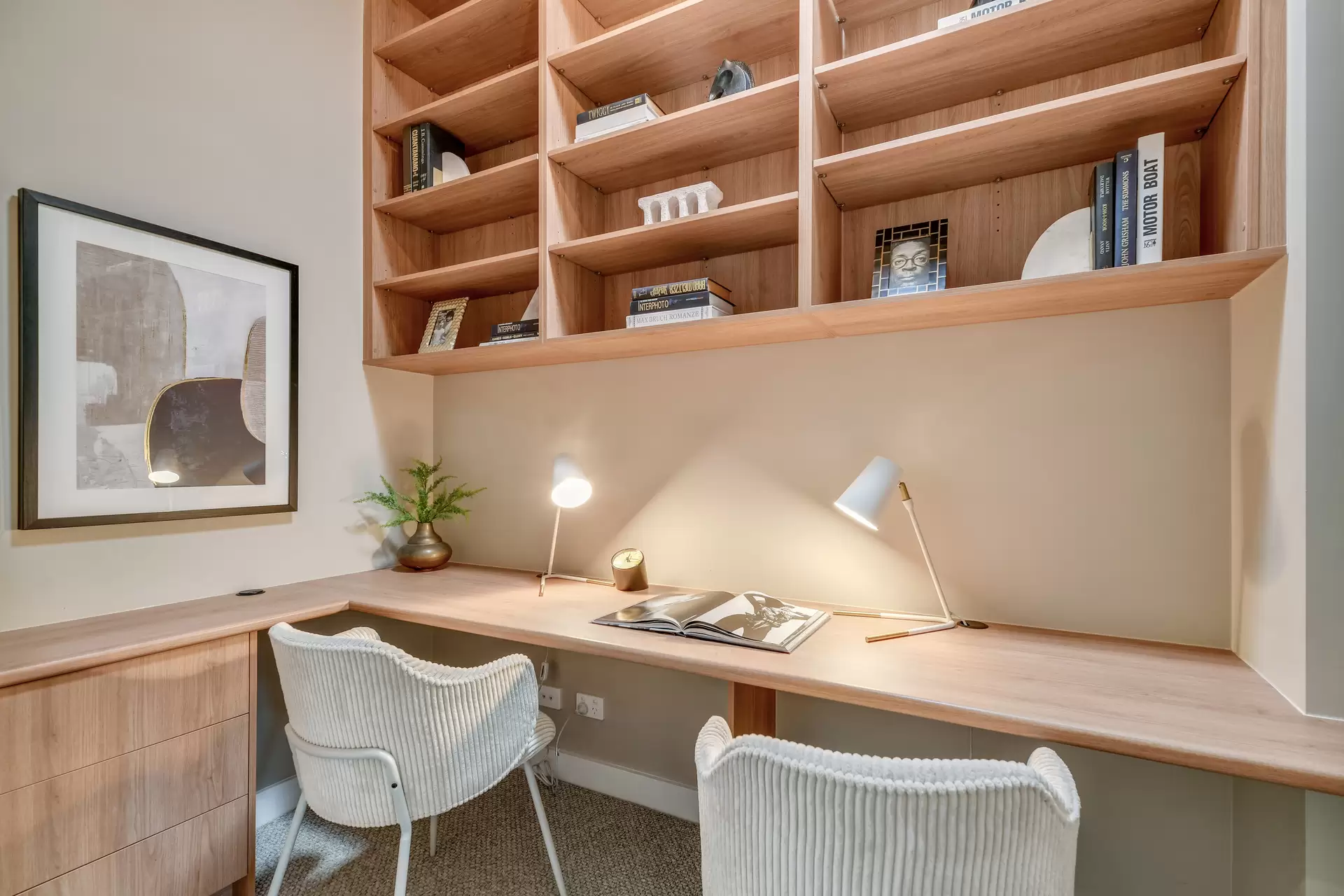 2/34 Salstone Street, Kangaroo Point Sold by Queensland Sotheby's International Realty - image 1