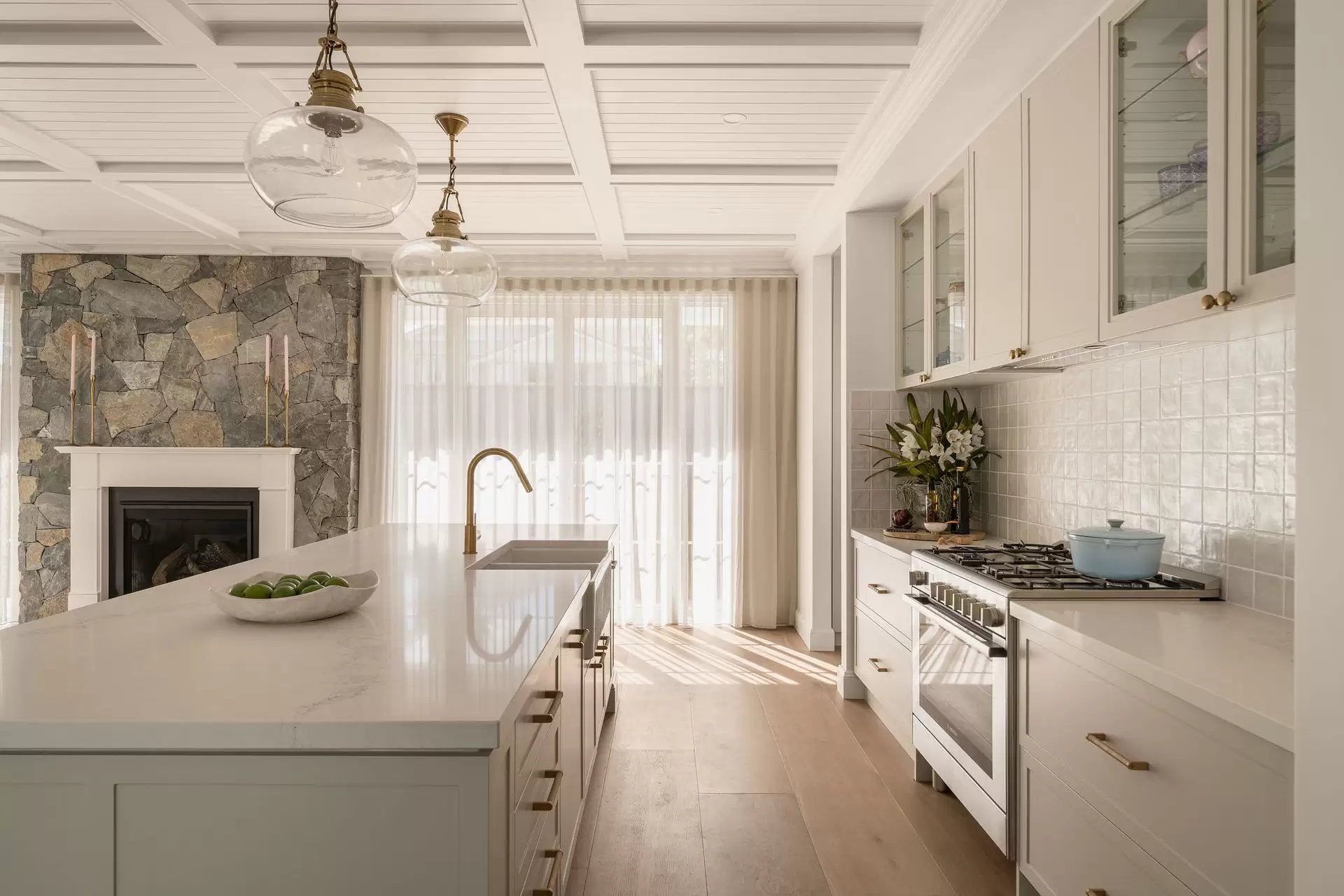 1 Goble Street, Hendra Sold by Queensland Sotheby's International Realty - image 1