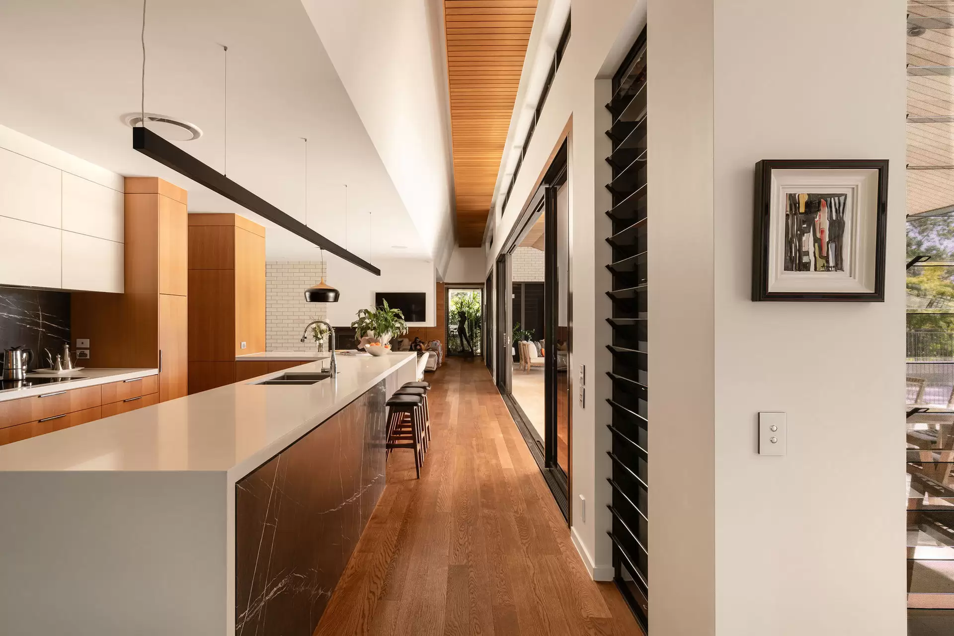 305 Formosa Road, Gumdale Sold by Queensland Sotheby's International Realty - image 1