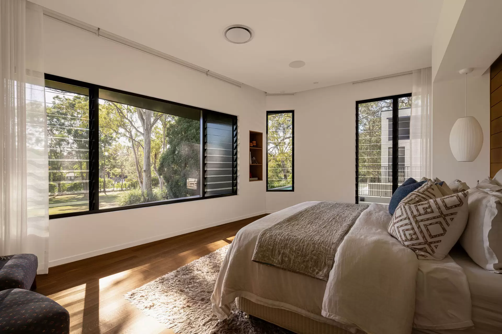 305 Formosa Road, Gumdale Sold by Queensland Sotheby's International Realty - image 1